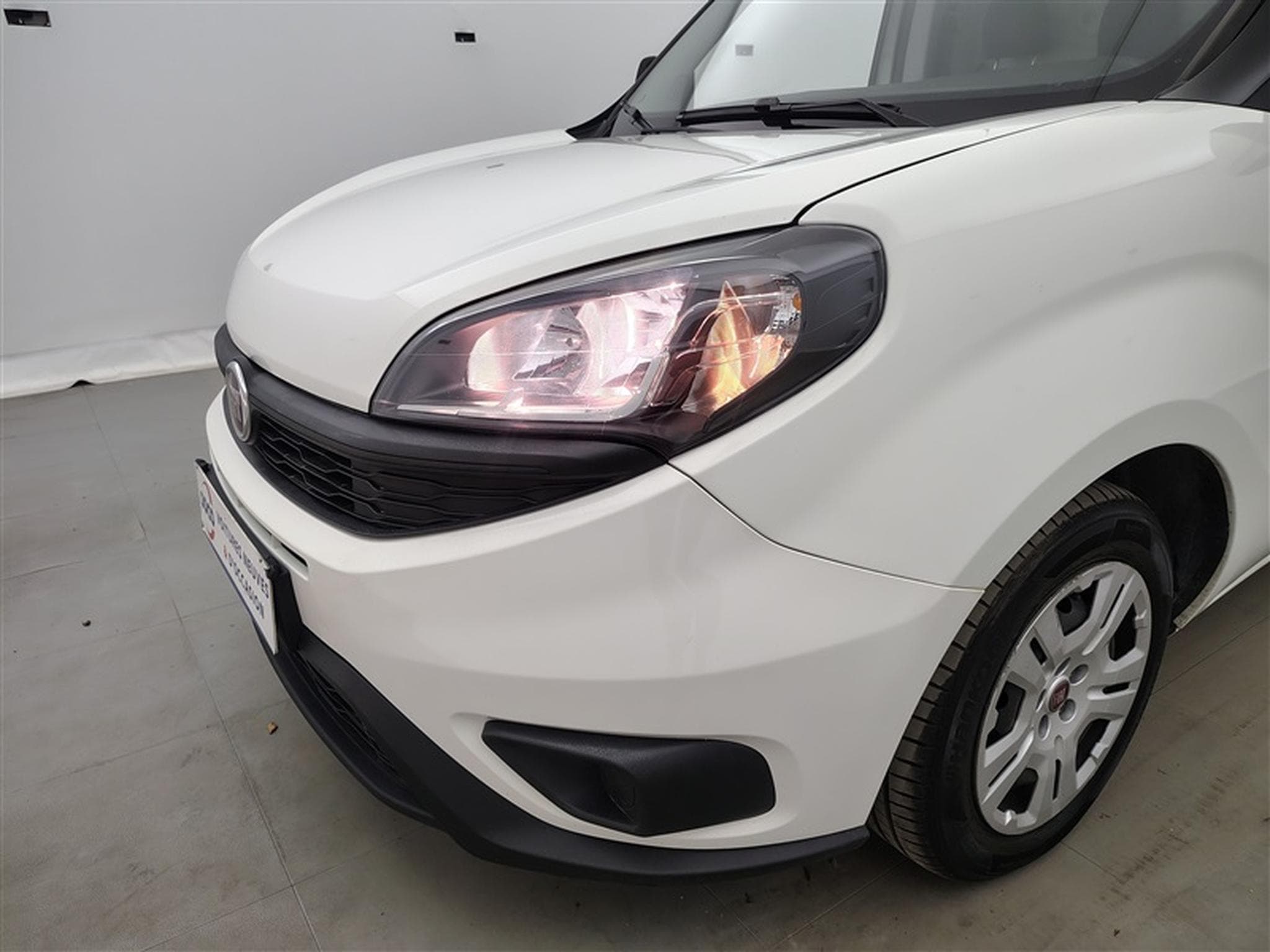 Fiat Doblo 1.6 MJET Cargo CLIM / CARPLAY (2023) - Photo 15
