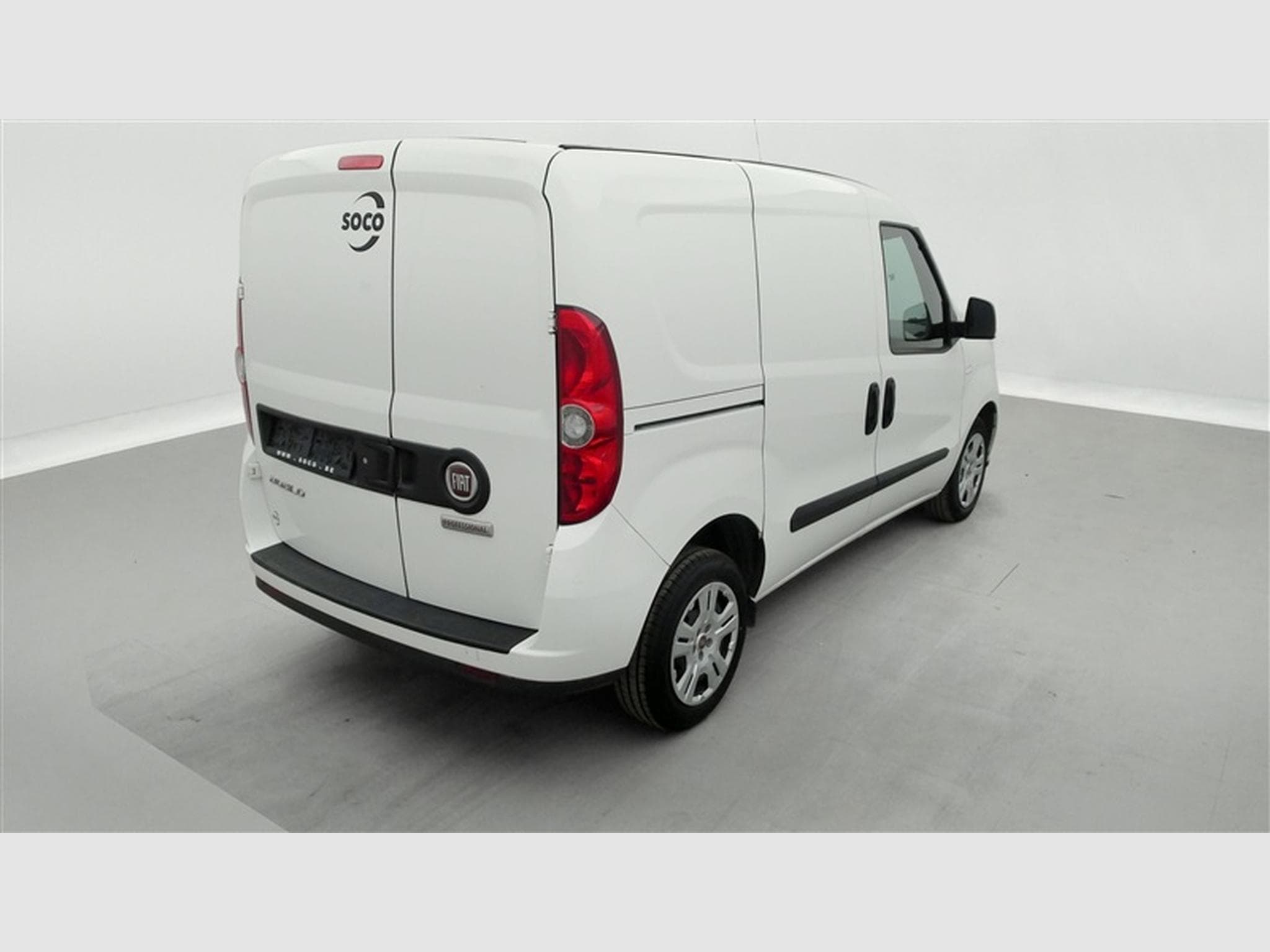 Fiat Doblo 1.6 MJET Cargo CLIM / CARPLAY (2023) - Photo 24