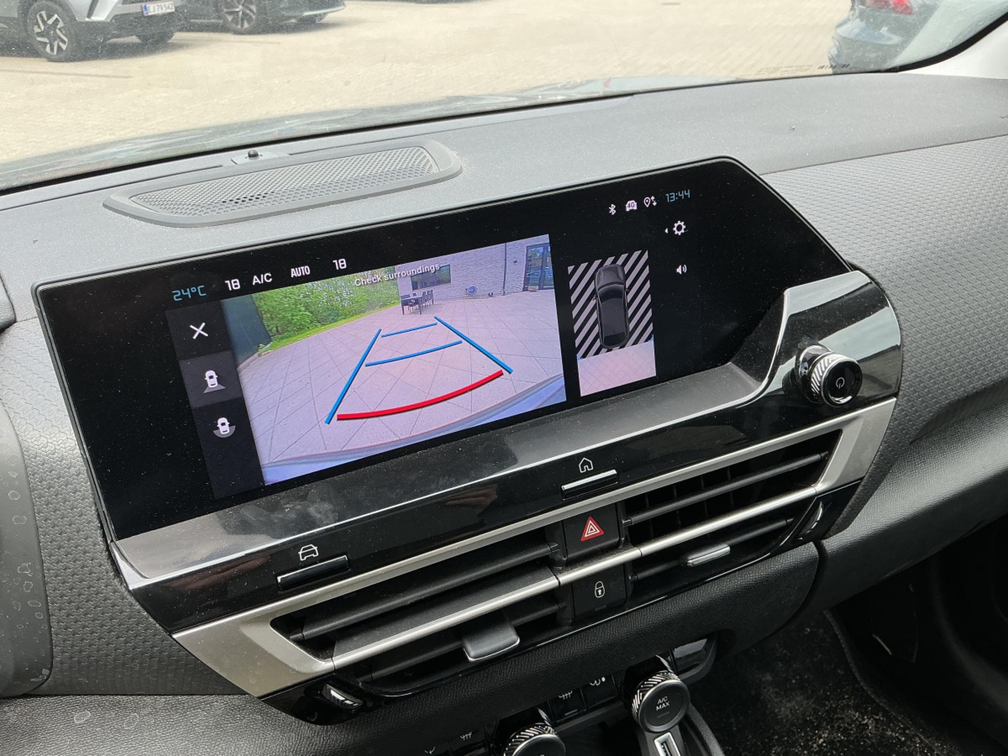 Citroen C4 Max 1.2 130 hp EAT8 (2025) - Photo 11