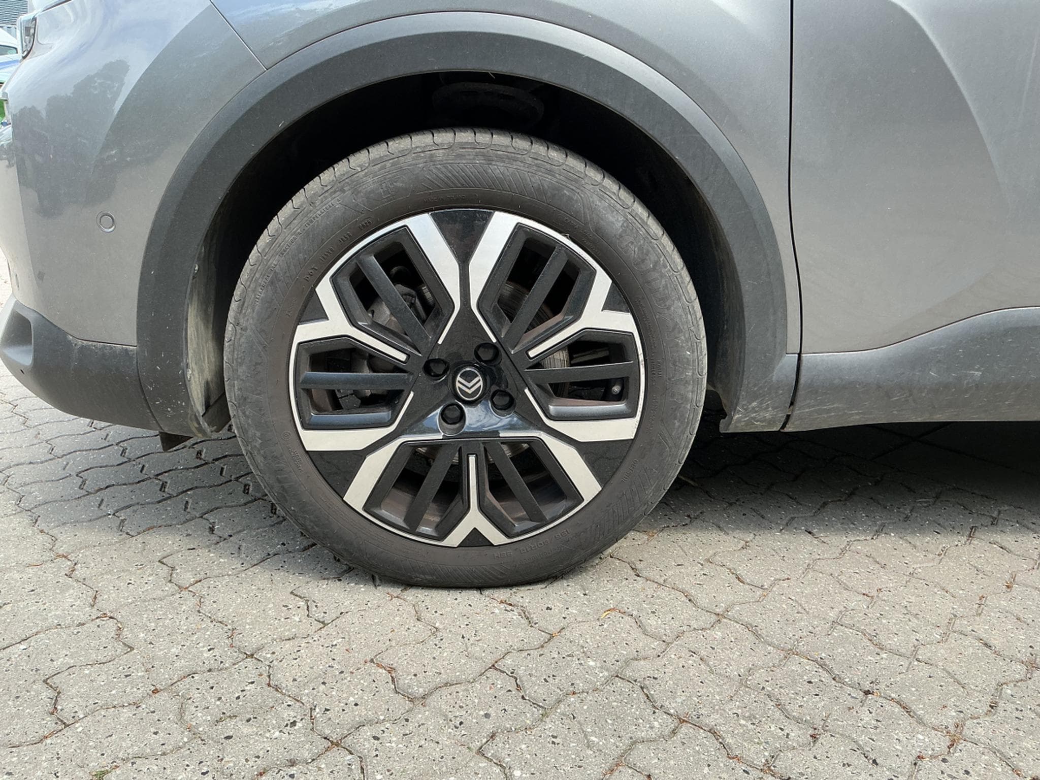 Citroen C4 Max 1.2 130 hp EAT8 (2025) - Photo 15