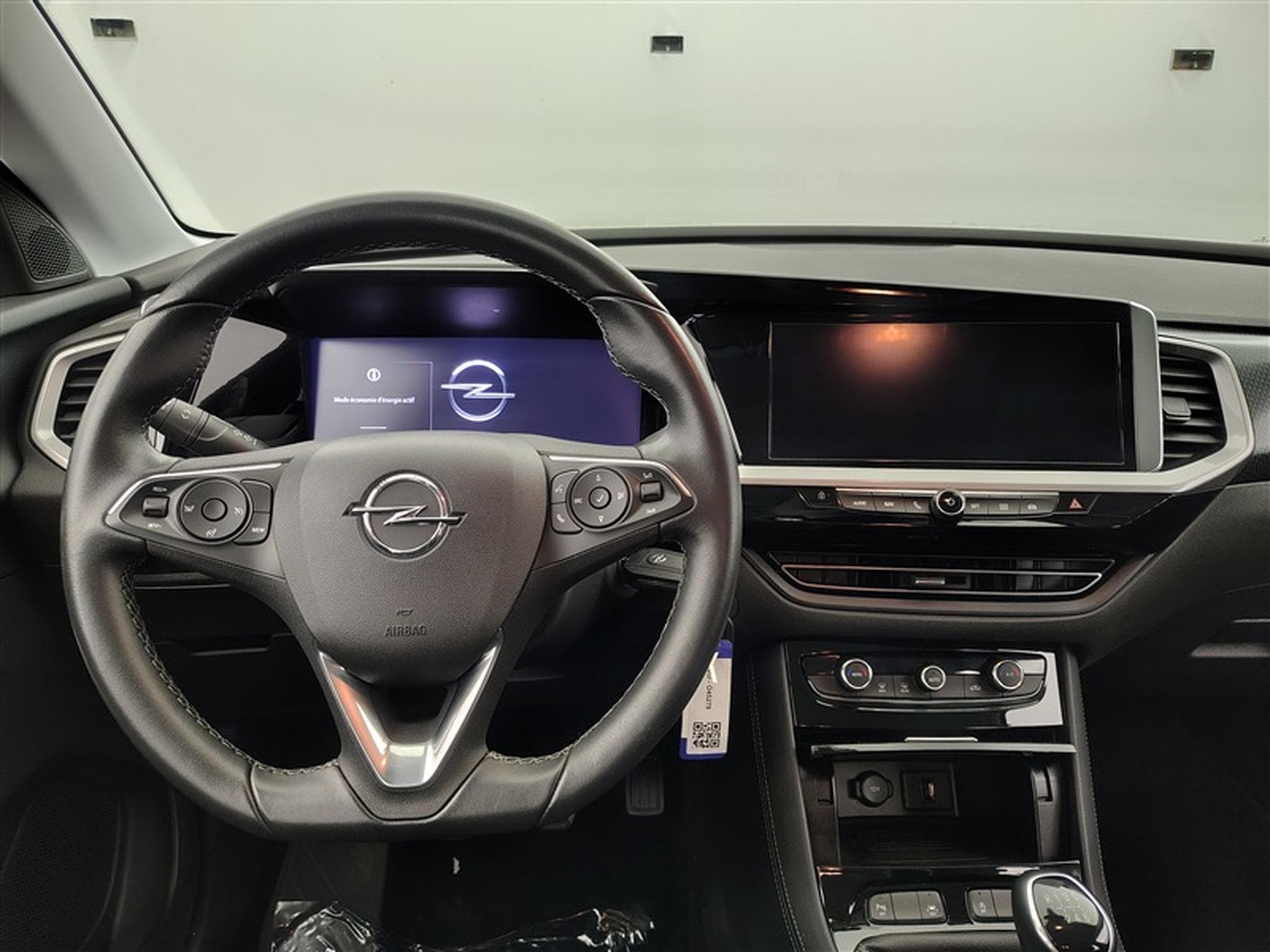 Opel Grandland 1.2 Turbo 130cv GS CARPLAY / FULL LED / CUIR PARTIEL / JA18 (2023) - Foto 9