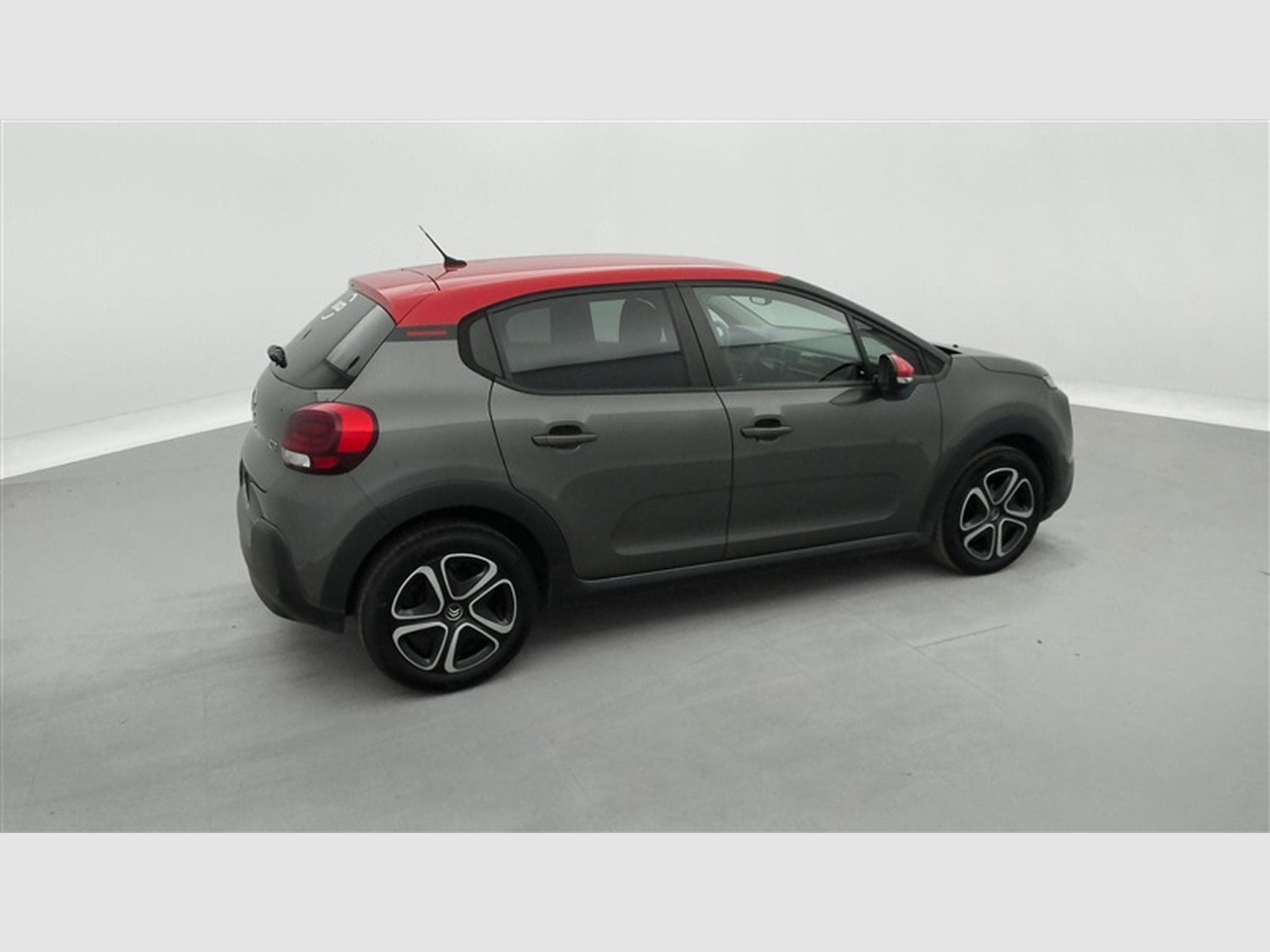 Citroen C3 1.2i PureTech Feel S&S (2021) - Photo 24