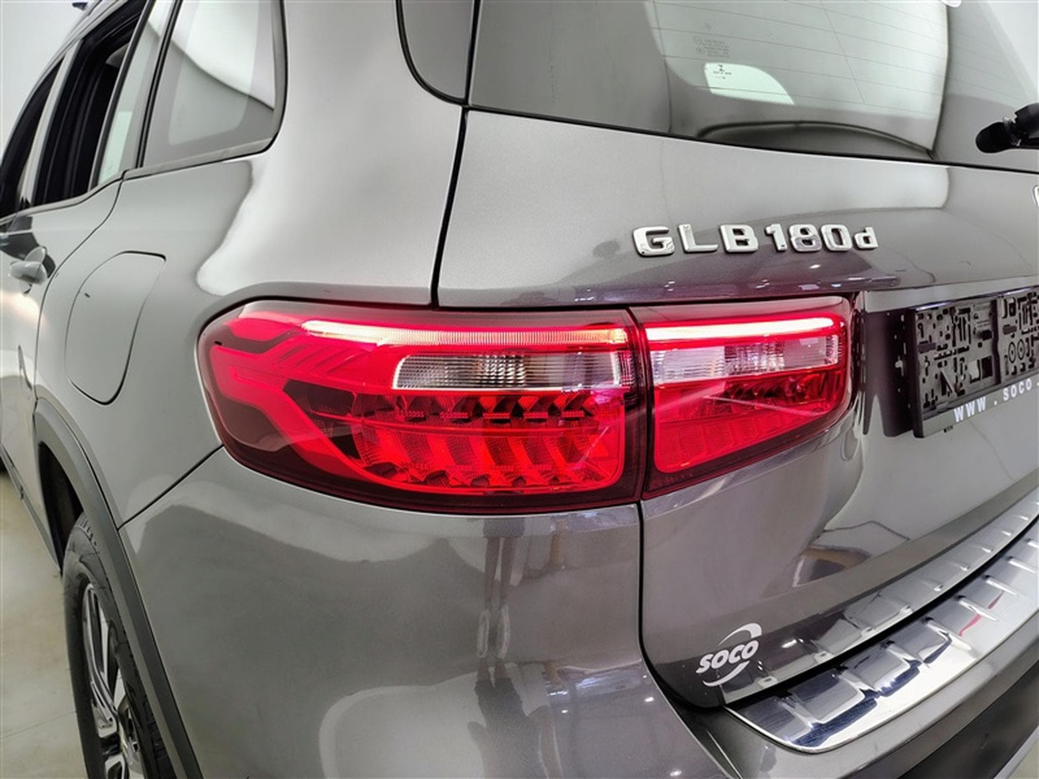 Mercedes GLB 180 180d Business Solution S-CUIR/NAVI/FULL LED/JA/PDC AV AR (2022) - Foto 16