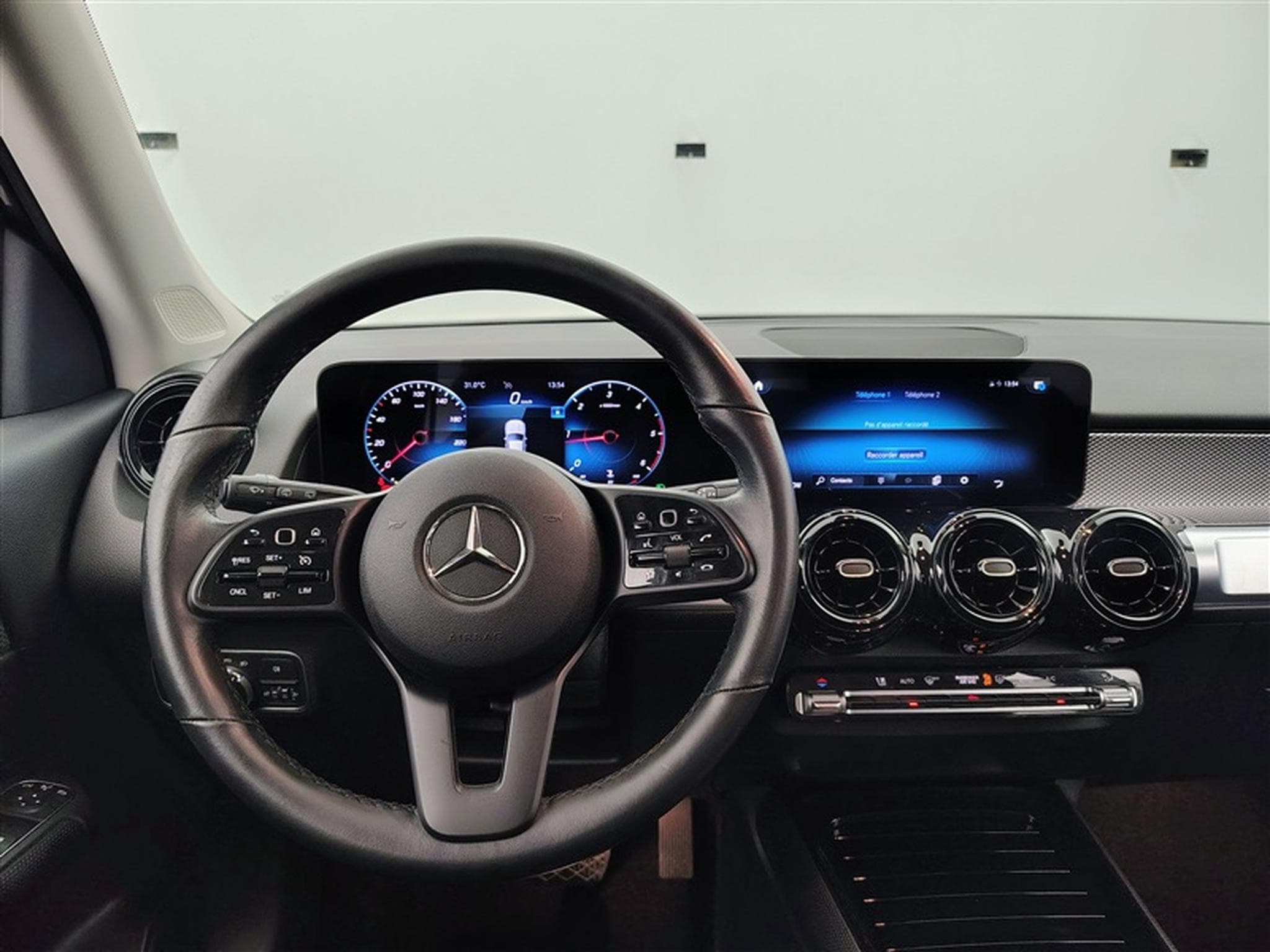 Mercedes GLB 180 180d Business Solution S-CUIR/NAVI/FULL LED/JA/PDC AV AR (2022) - Foto 9