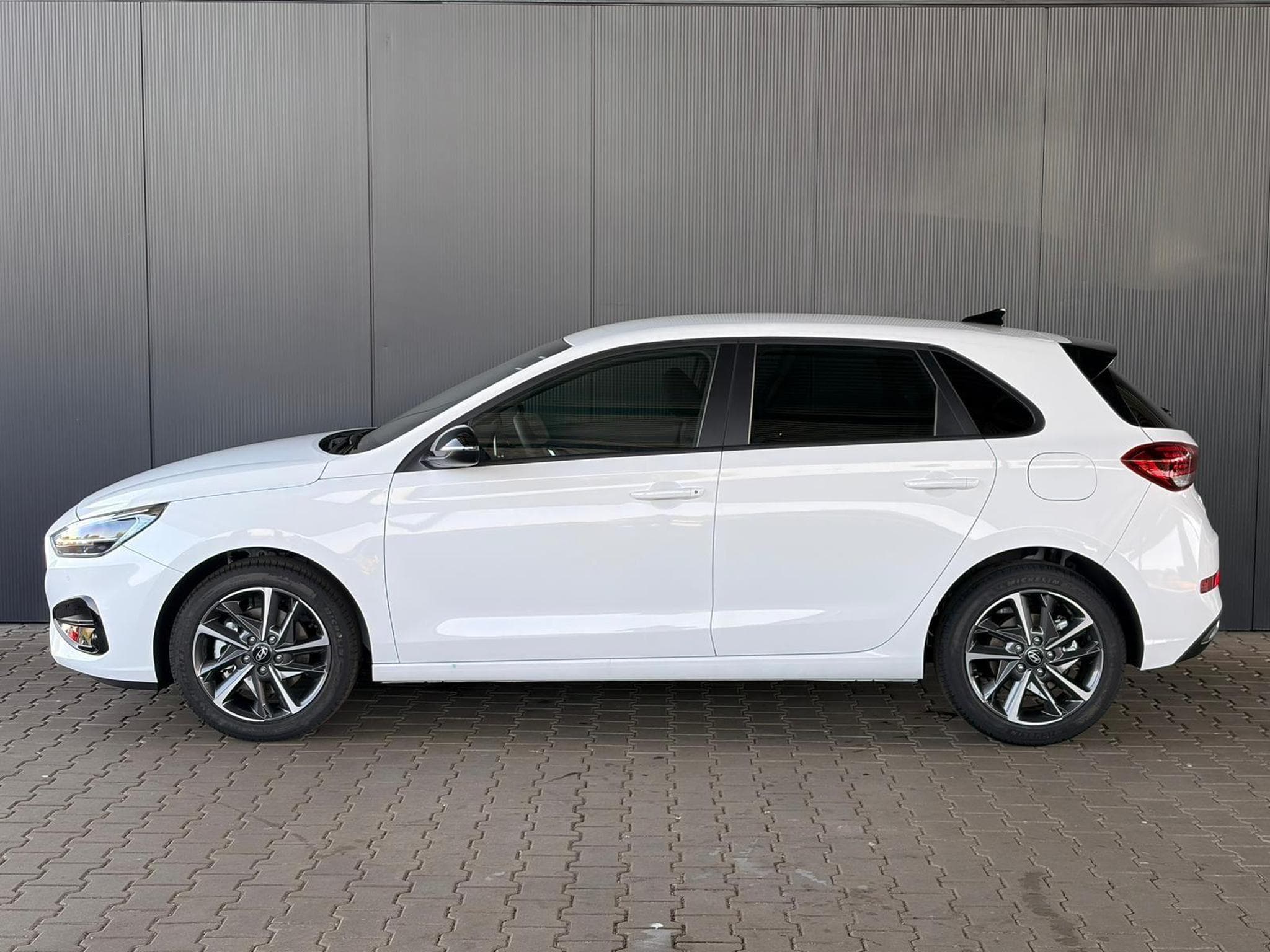 Hyundai i30 Comfort Plus (2025) - Foto 2