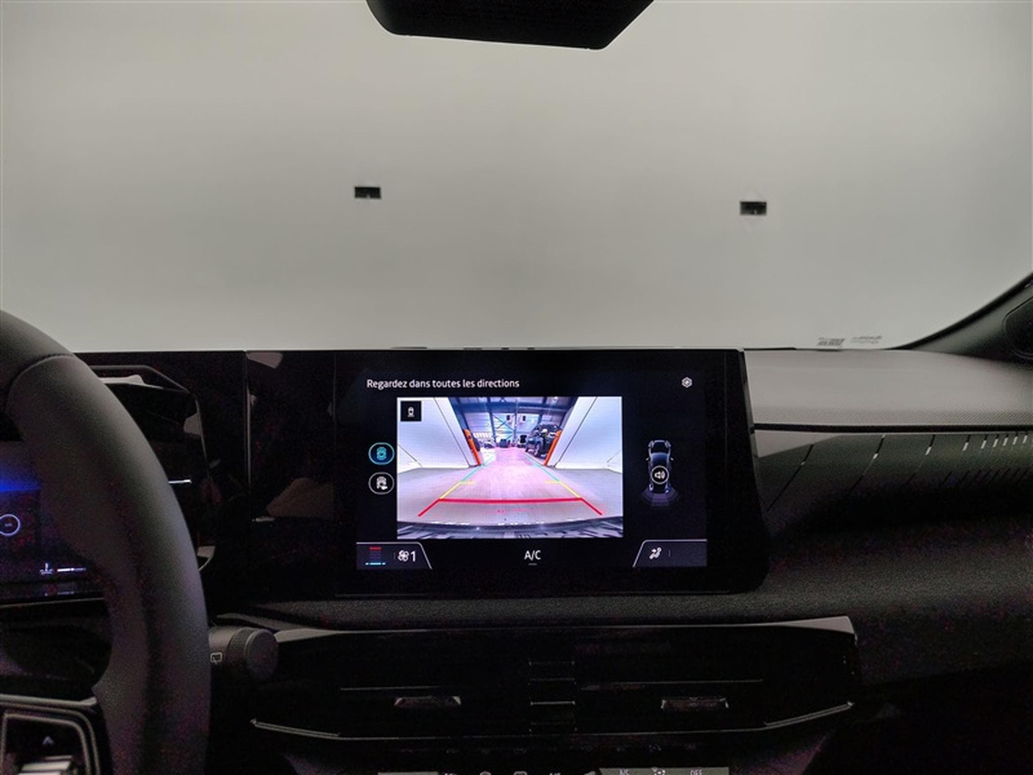 Renault Clio 1.2 TCe 115cv Evolution CARPLAY / FULL LED / CAMERA (2026) - Foto 17