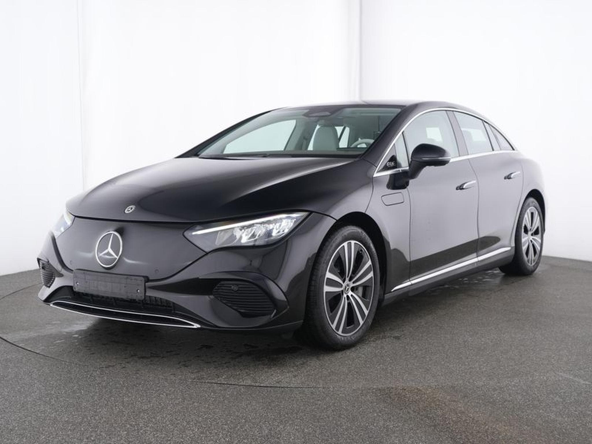 Mercedes EQE 300 (2025) - Foto 1