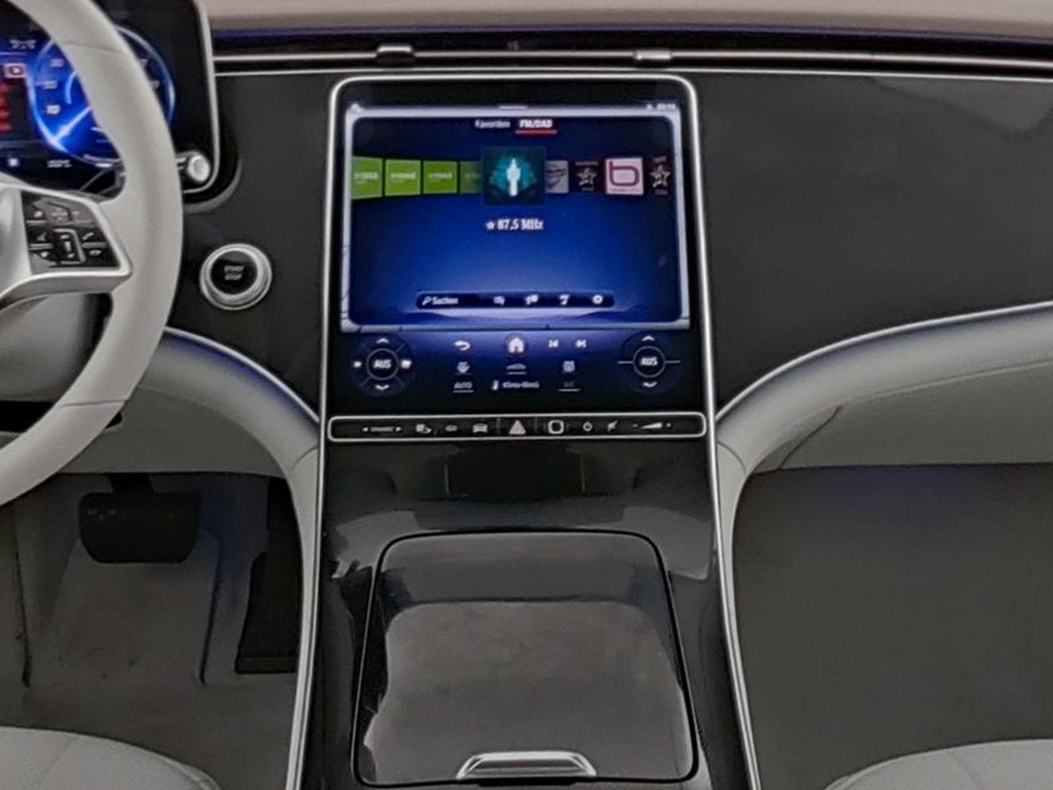 Mercedes EQE 300 (2025) - Foto 4