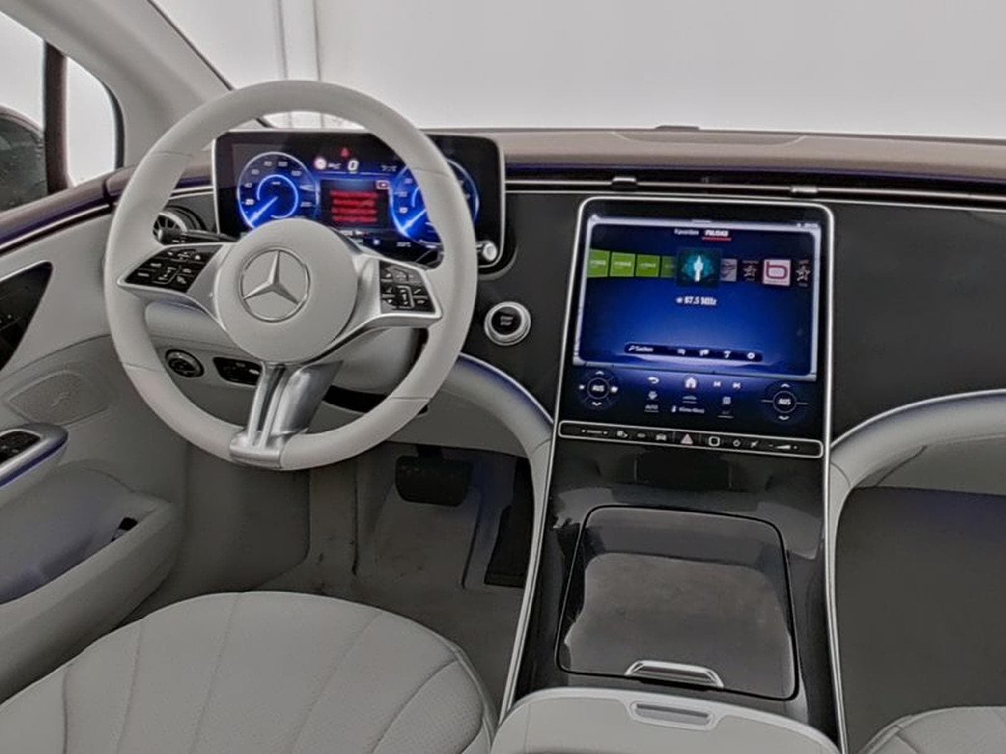 Mercedes EQE 300 (2025) - Foto 5