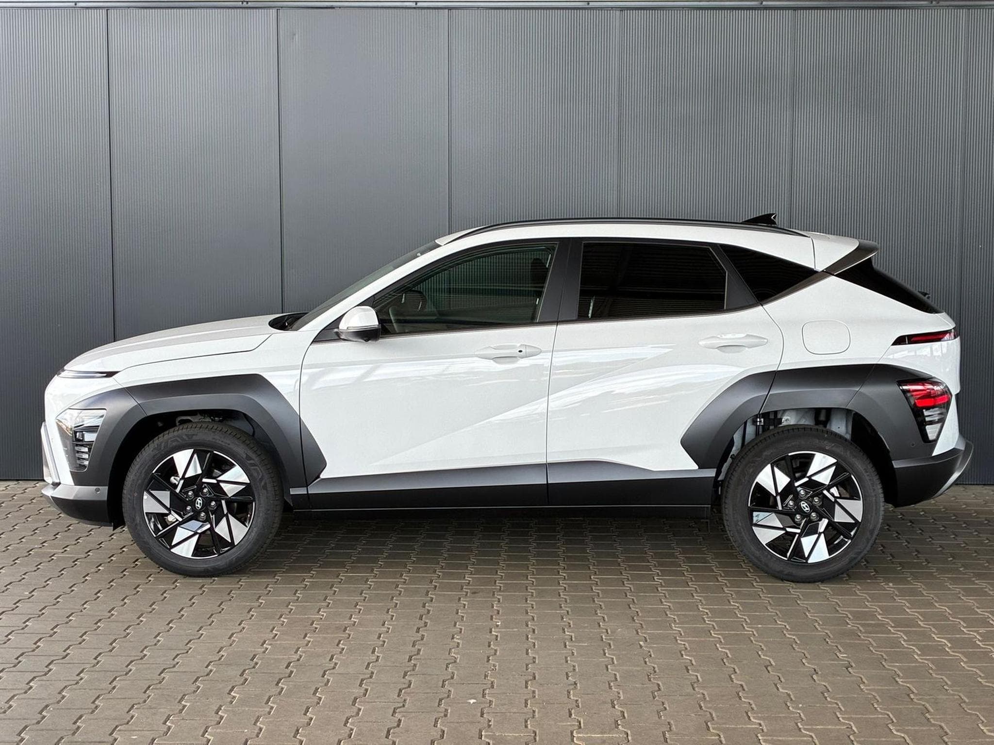 Hyundai Kona Comfort Plus (2025) - Foto 2