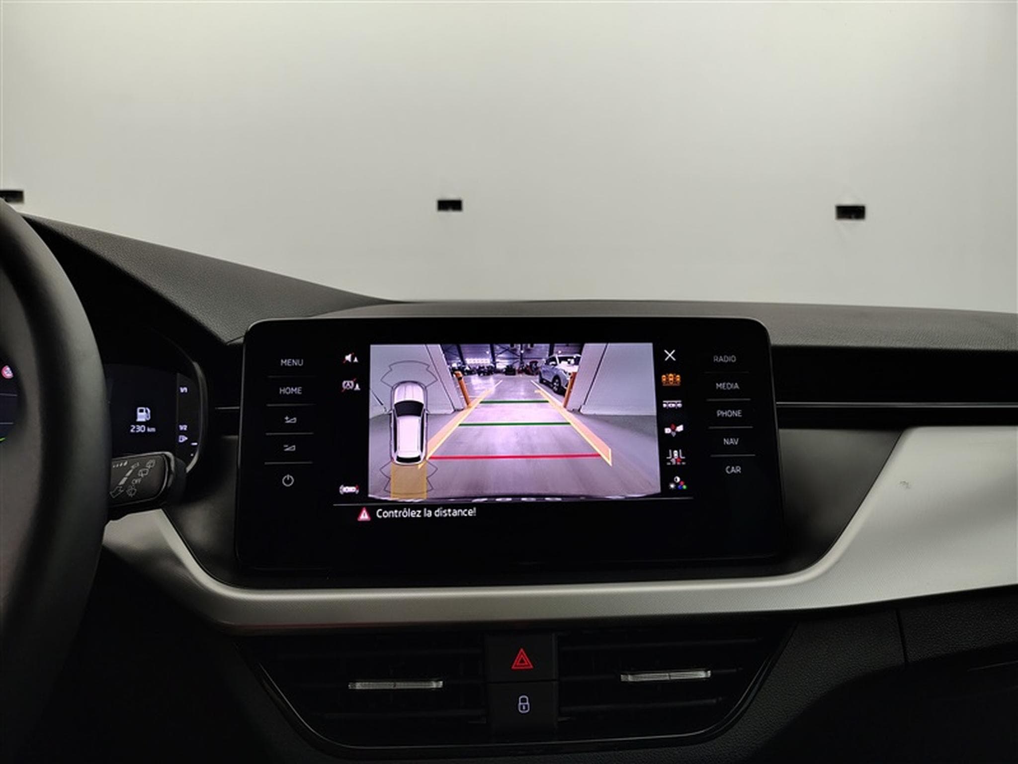Skoda Kamiq 1.0 TSI 110cv DSG Ambition NAVI / FULL LED / CARPLAY (2024) - Photo 18