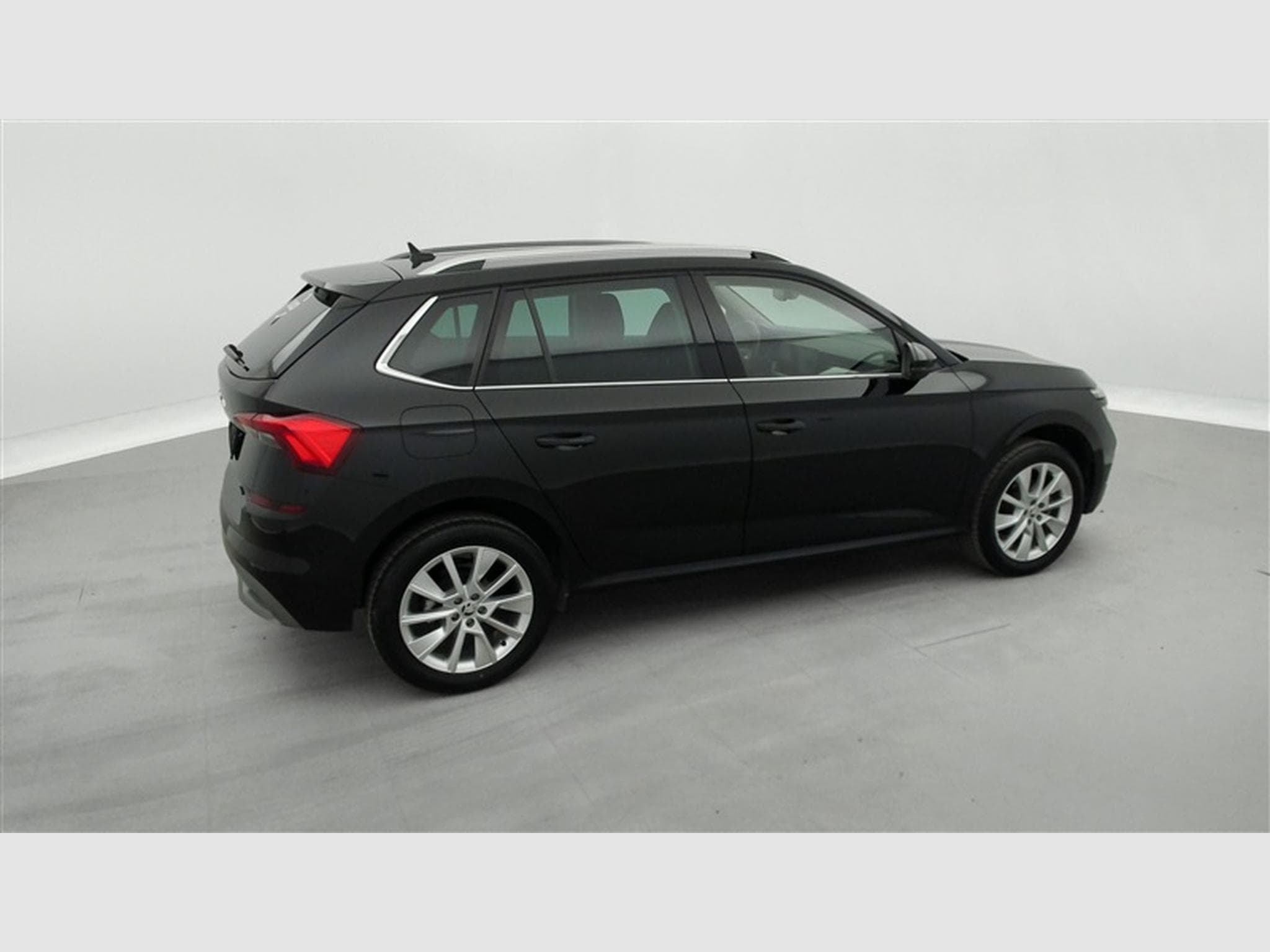 Skoda Kamiq 1.0 TSI 110cv DSG Ambition NAVI / FULL LED / CARPLAY (2024) - Photo 25