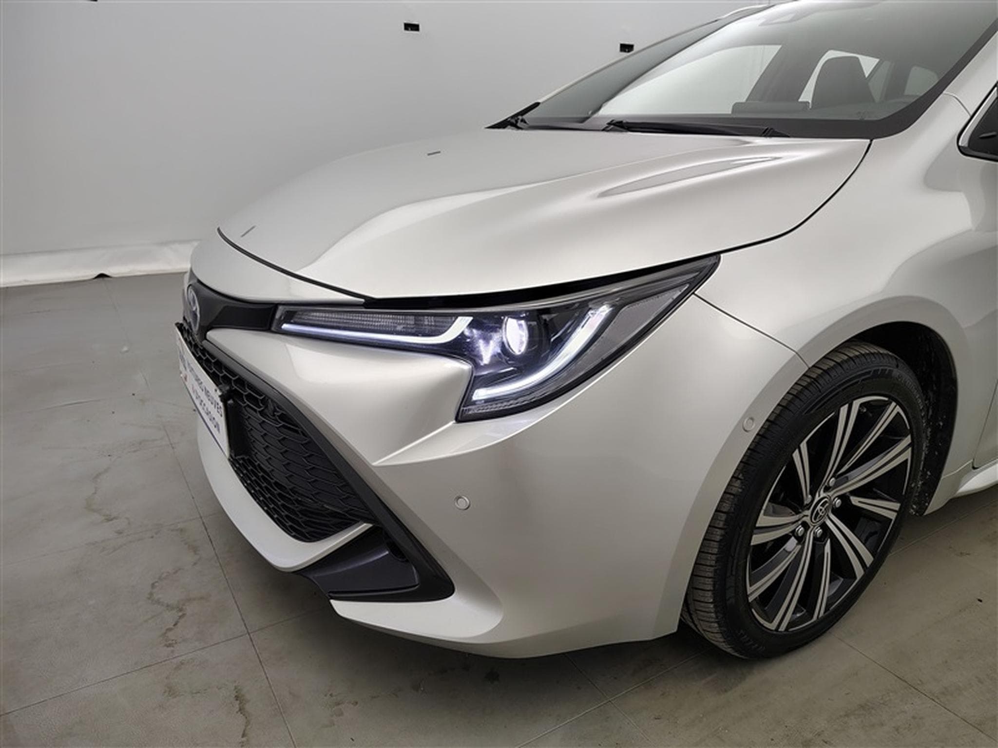 Toyota Corolla 1.8 Hybrid Style e-CVT CLIM/NAVI/CAMERA (2023) - Photo 15