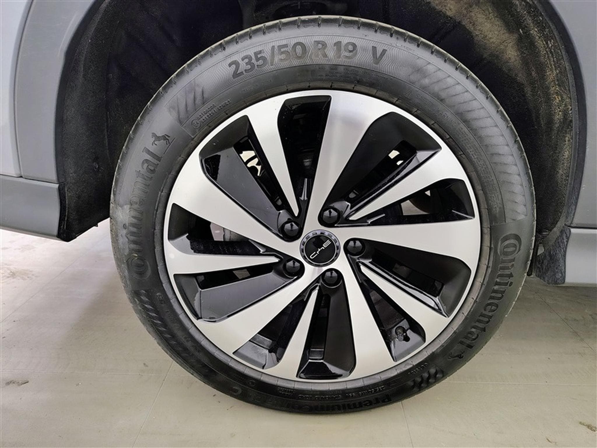 BYD Seal U 1.5 DM-I 218Cv PHEV Comfort CUIR / NAVI / TO PANO (2025) - Photo 6