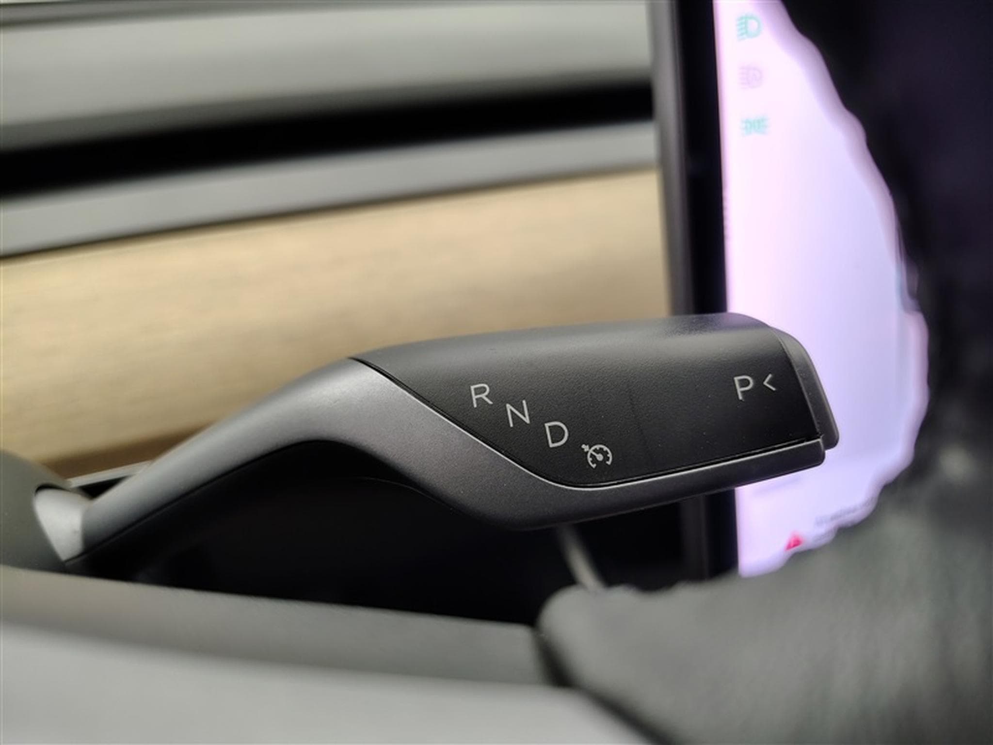 Tesla Model 3 60 kWh Standard Plus CUIR / NAVI / PANO (2020) - Photo 12