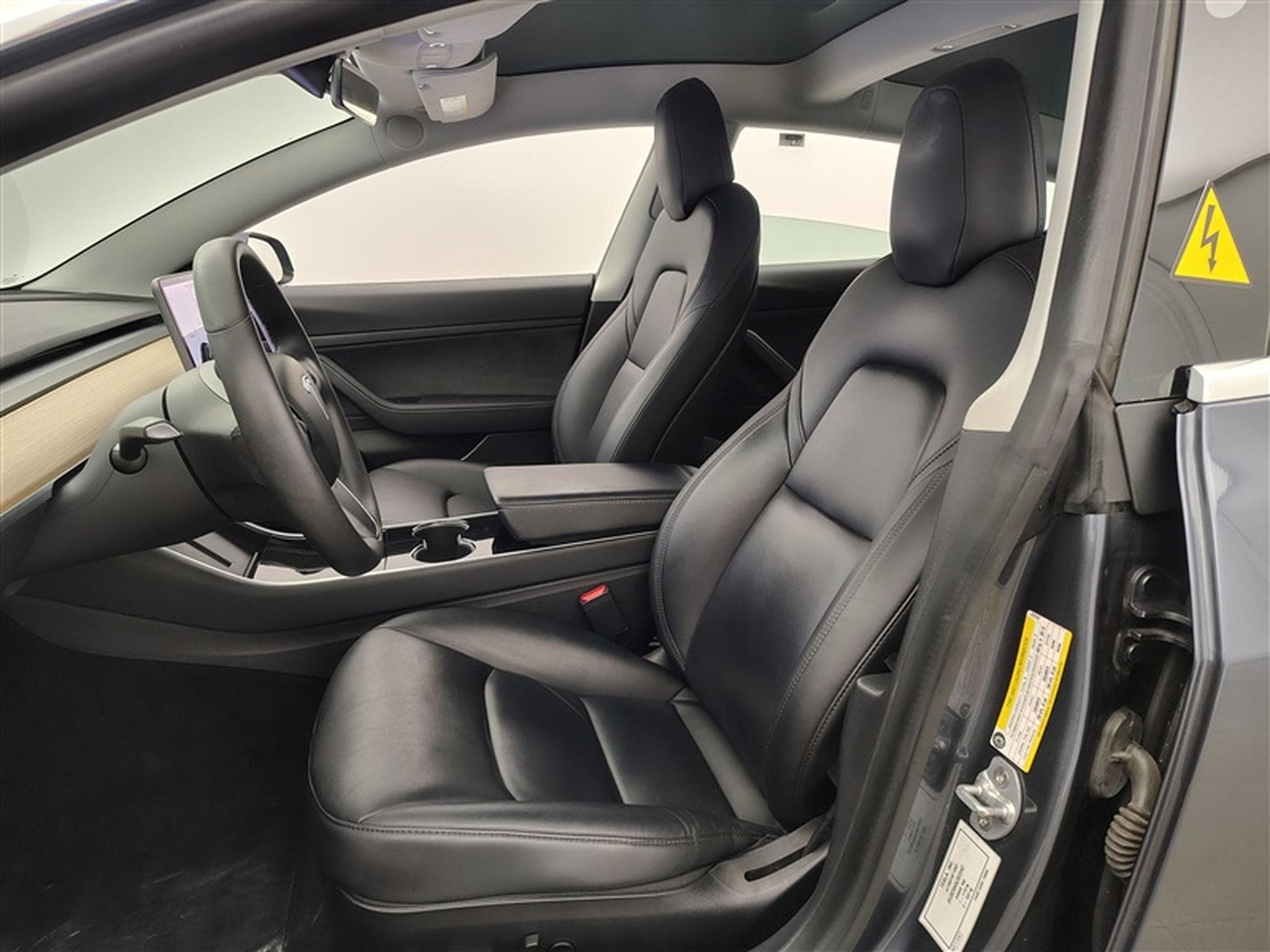 Tesla Model 3 60 kWh Standard Plus CUIR / NAVI / PANO (2020) - Photo 7