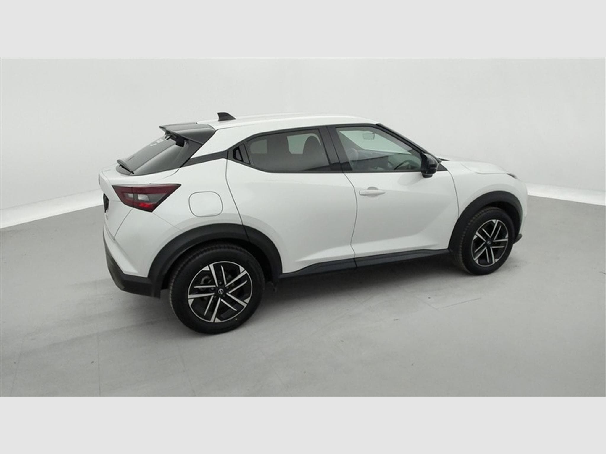 Nissan Juke 1.0 DIG-T 114cv N-Connecta NAVI / FULL LED / CAMERA / JA 17" (2025) - Photo 25