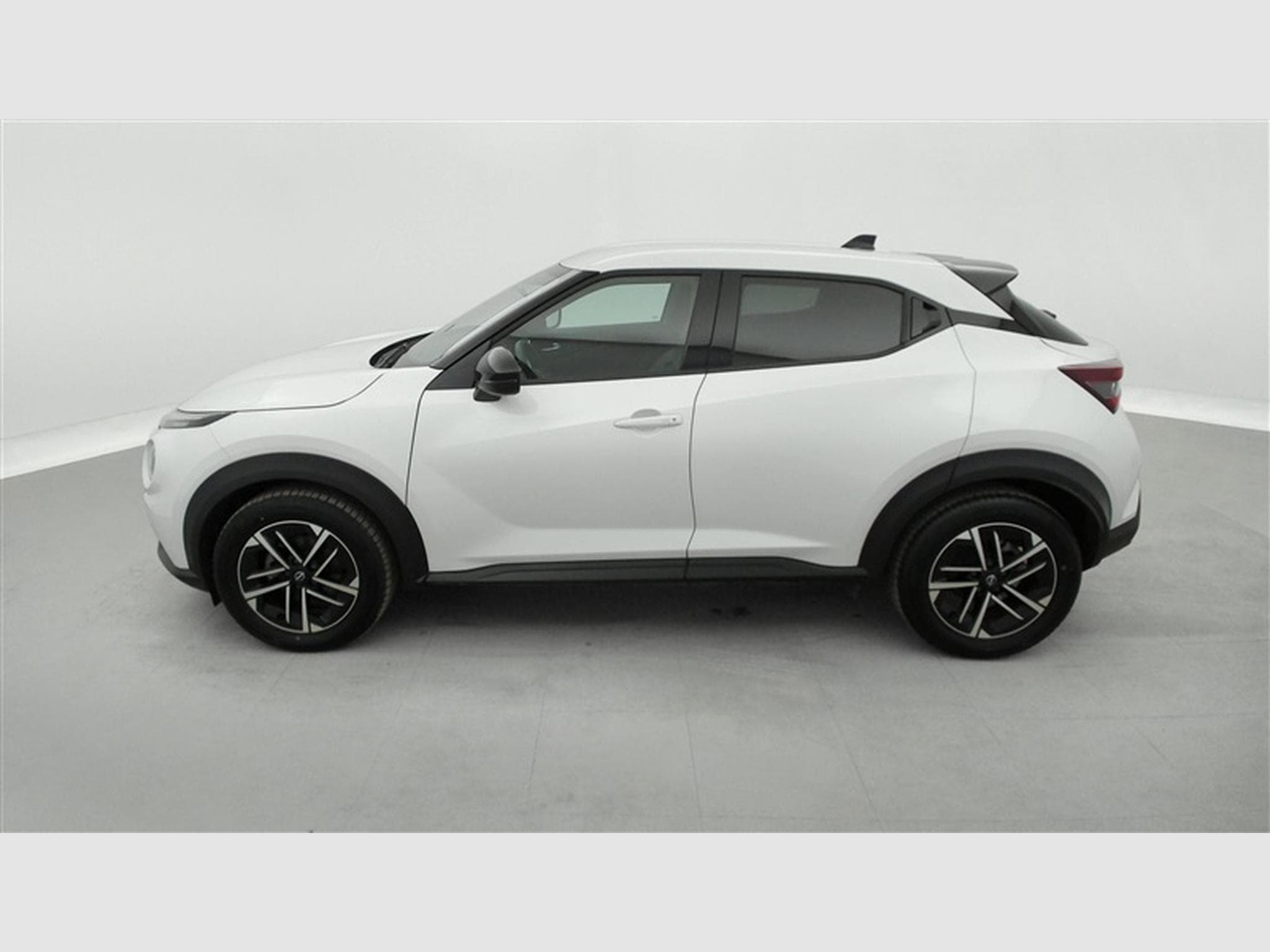 Nissan Juke 1.0 DIG-T 114cv N-Connecta NAVI / FULL LED / CAMERA / JA 17" (2025) - Photo 3