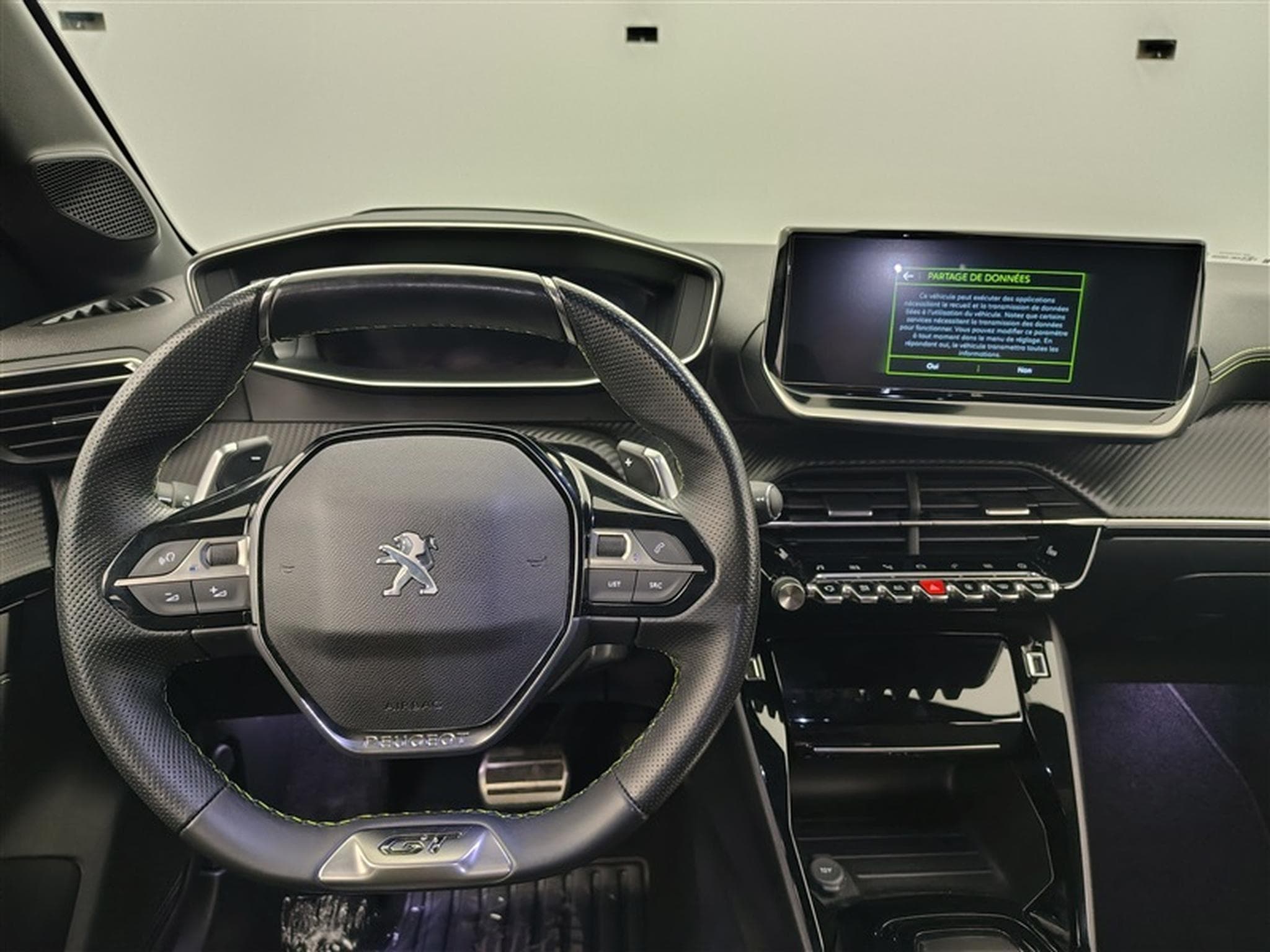 Peugeot 208 1.2i PureTech GT  Navi / Led / PDC+Caméra (2022) - Photo 9