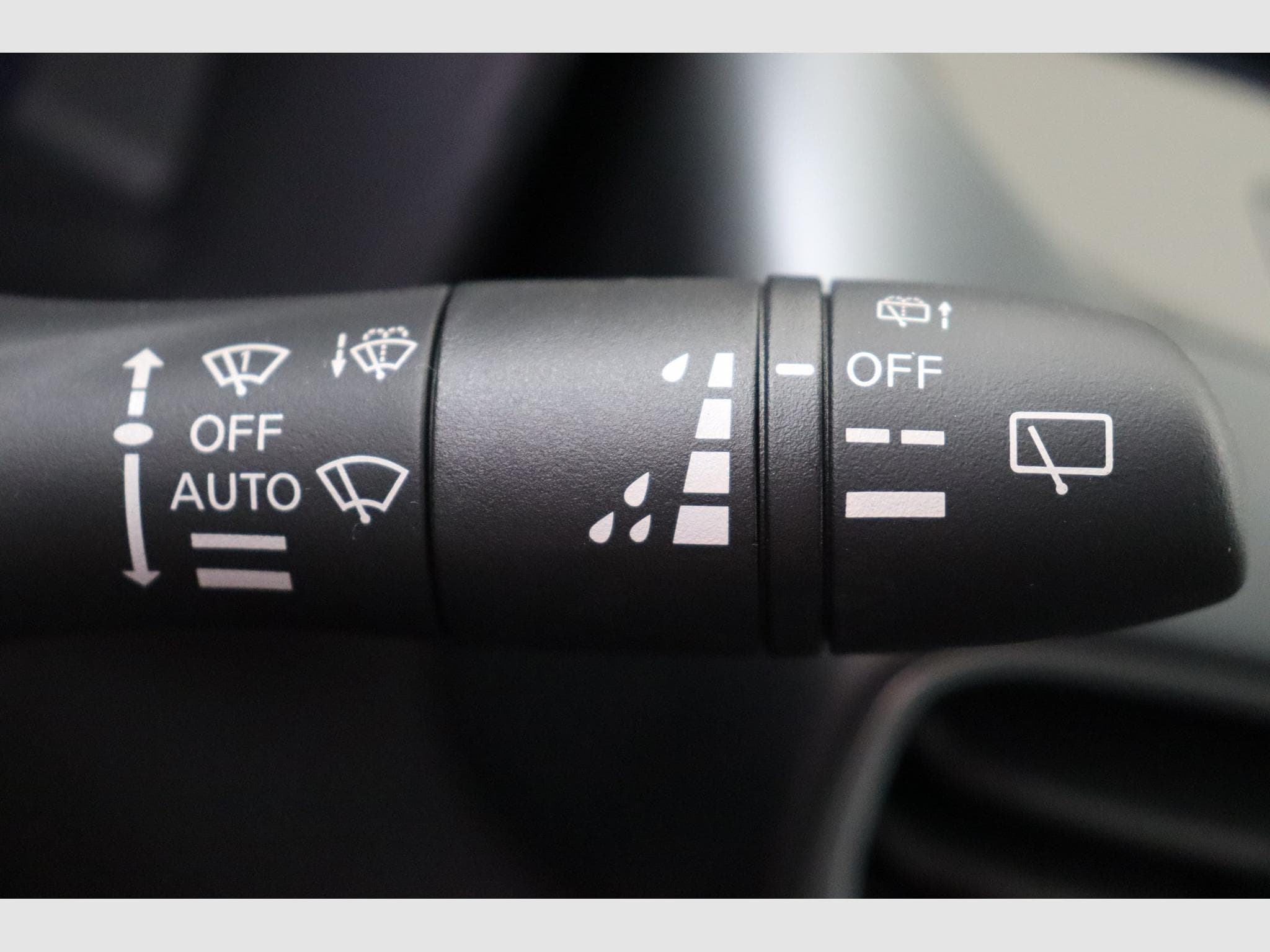 Nissan Juke N-Connecta / Cold Pack / 2Tone / (MY25) (2026) - Photo 19