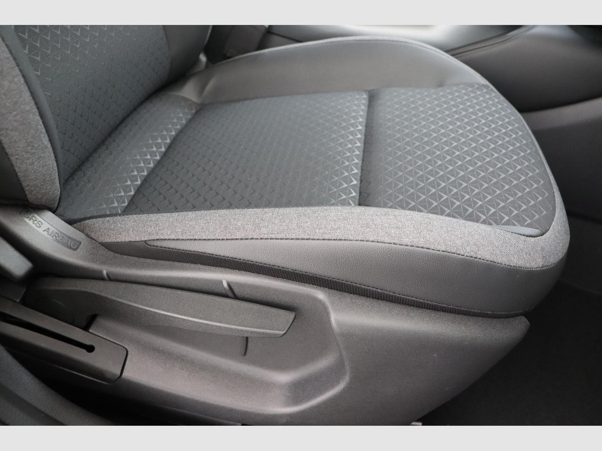 Nissan Juke N-Connecta / Cold Pack / (MY25) (2026) - Photo 15