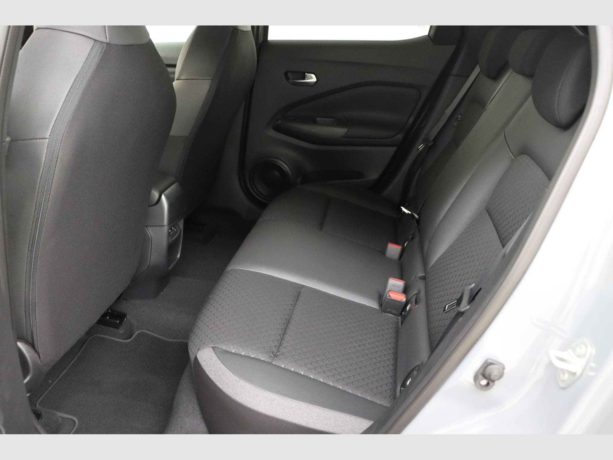 Nissan Juke N-Connecta / Cold Pack / (MY25) (2026) - Photo 16