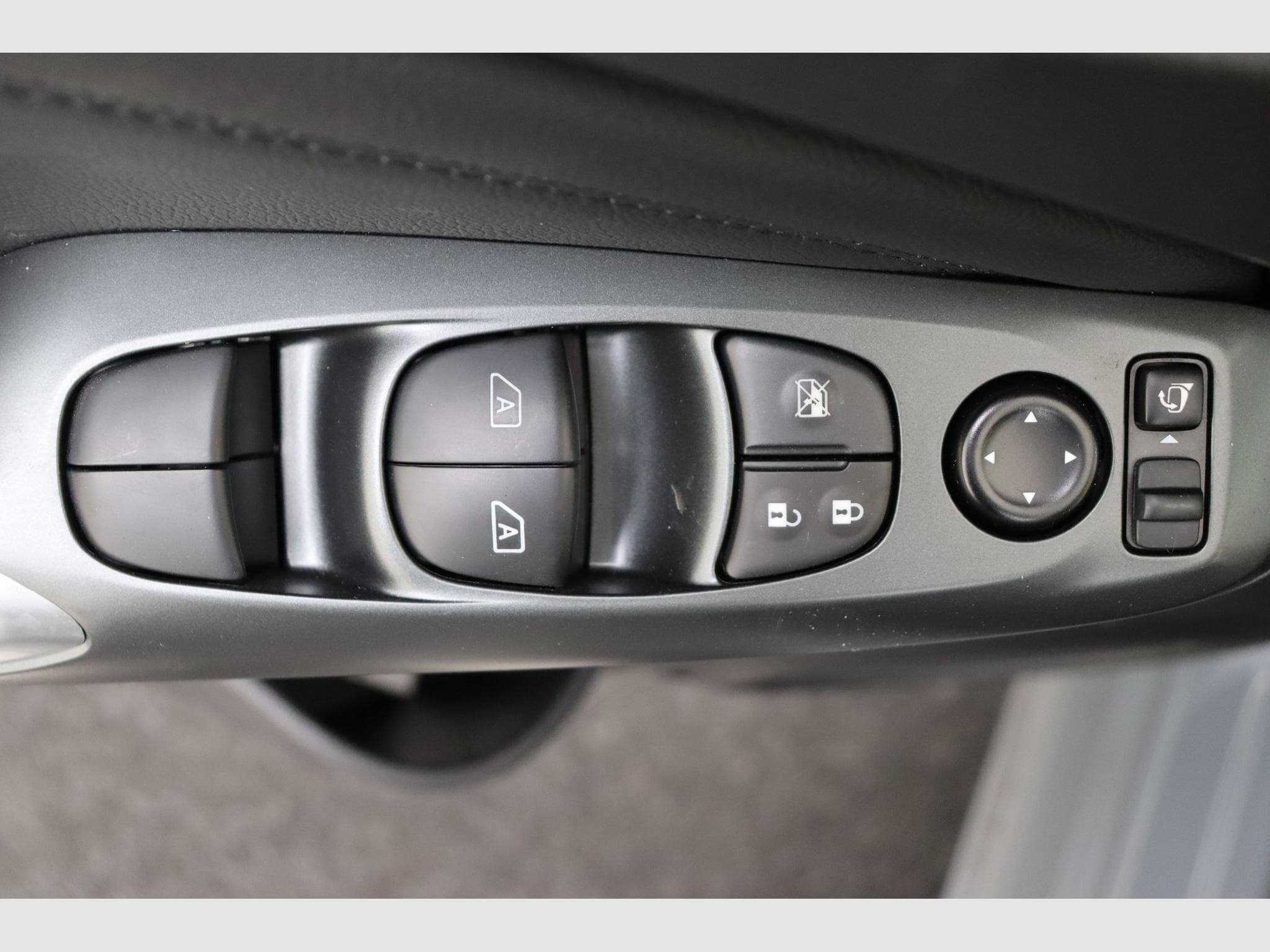 Nissan Juke N-Connecta / Cold Pack / (MY25) (2026) - Photo 17