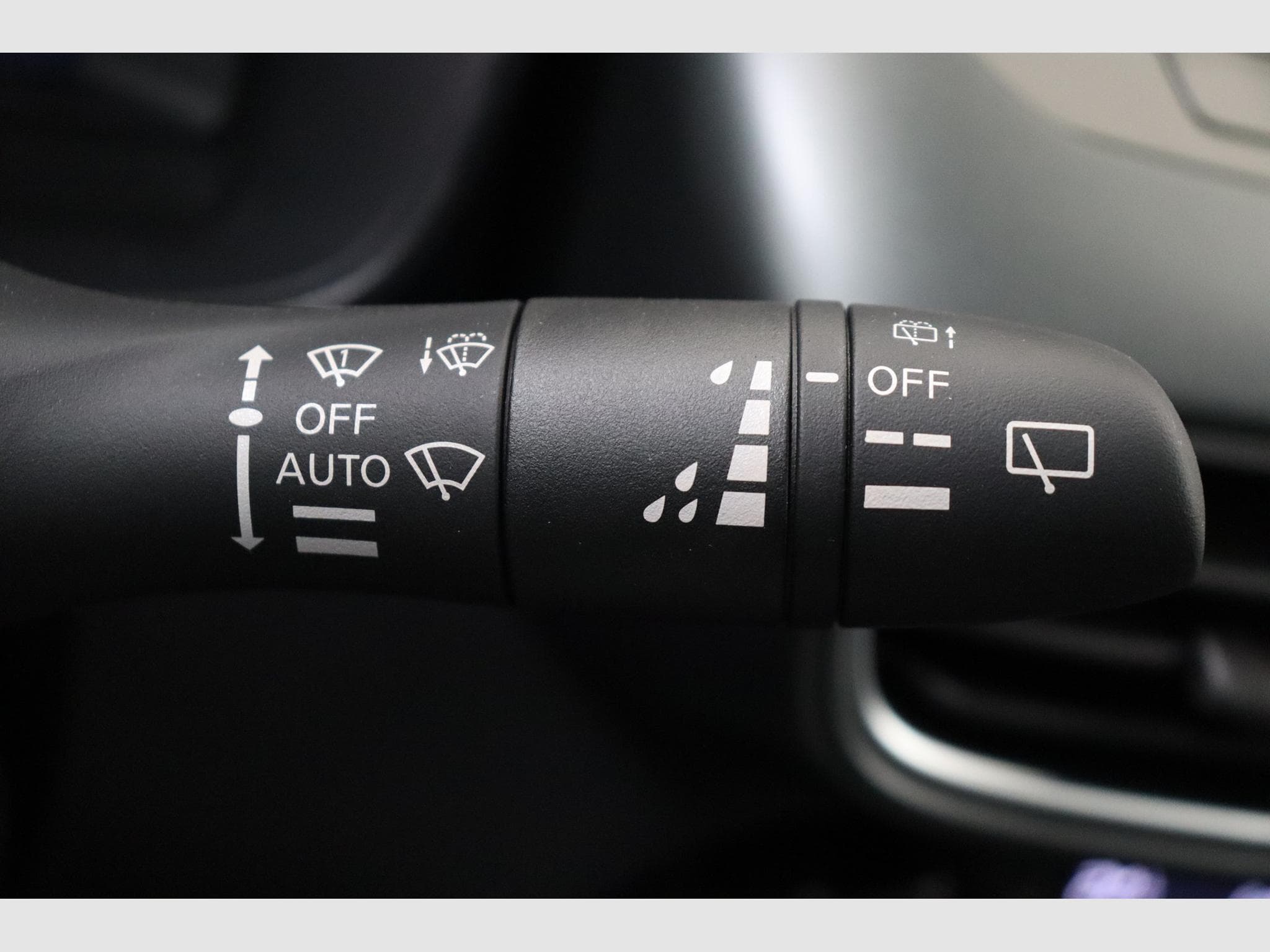 Nissan Juke N-Connecta / Cold Pack / (MY25) (2026) - Photo 19