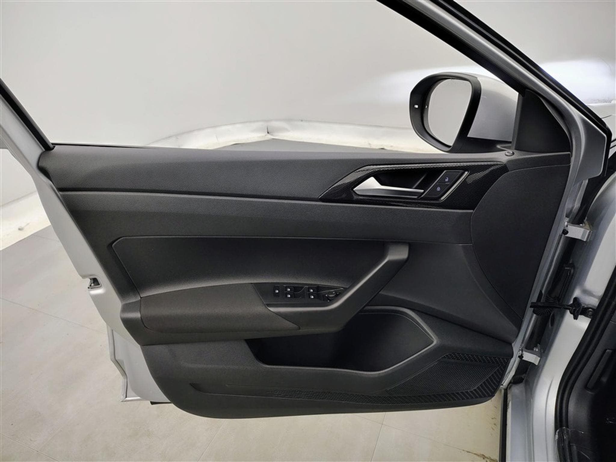 VW Taigo 1.0 TSI Navi Cockpit / Led / PDC+Caméra (2024) - Photo 17