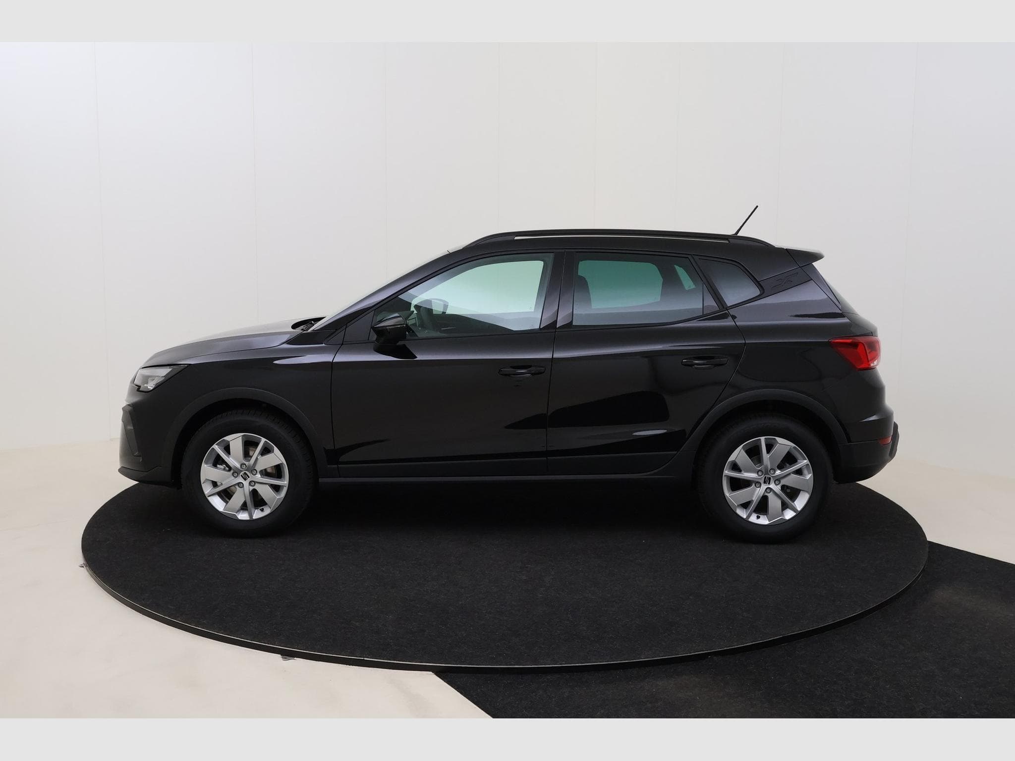 Seat Arona Play Plus (2026) - Photo 9