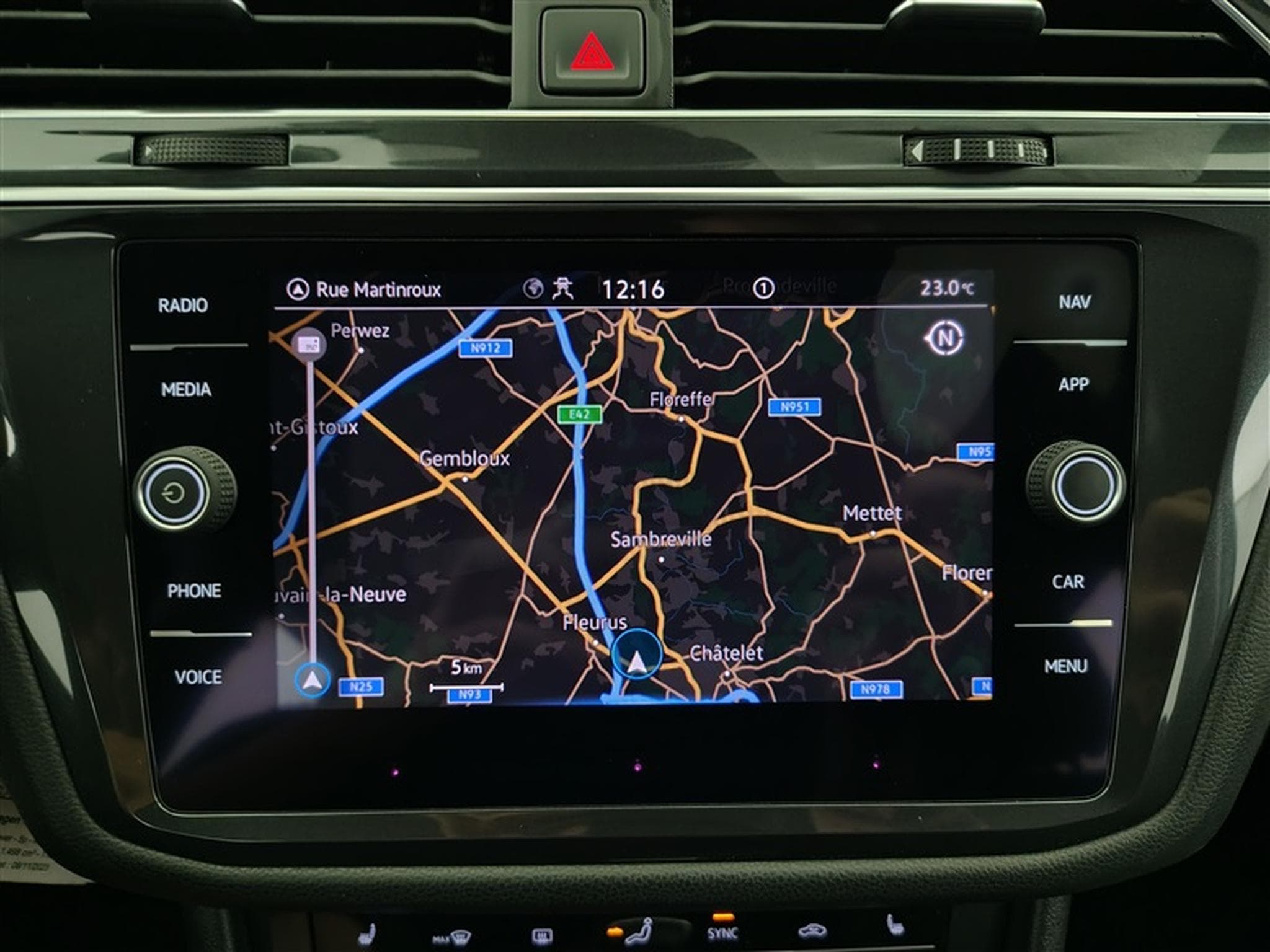 VW Tiguan 1.5 TSI Highline 7pl Navi / Led / PDC+Caméra (2023) - Photo 11