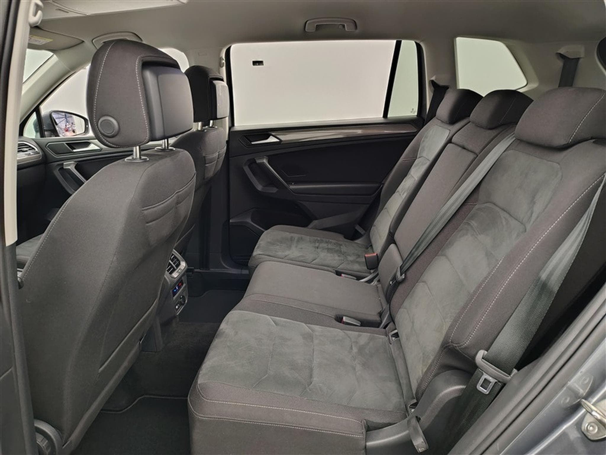 VW Tiguan 1.5 TSI Highline 7pl Navi / Led / PDC+Caméra (2023) - Photo 13