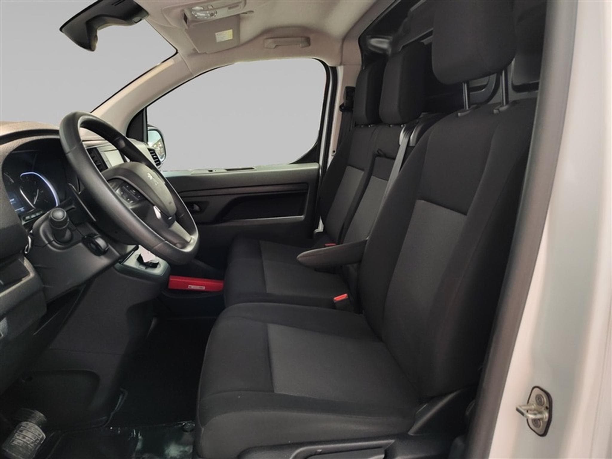 Peugeot Expert 2.0 BlueHDi EAT8 L2 NAVI CLIM / TEL / PDC AV-AR (2023) - Photo 7