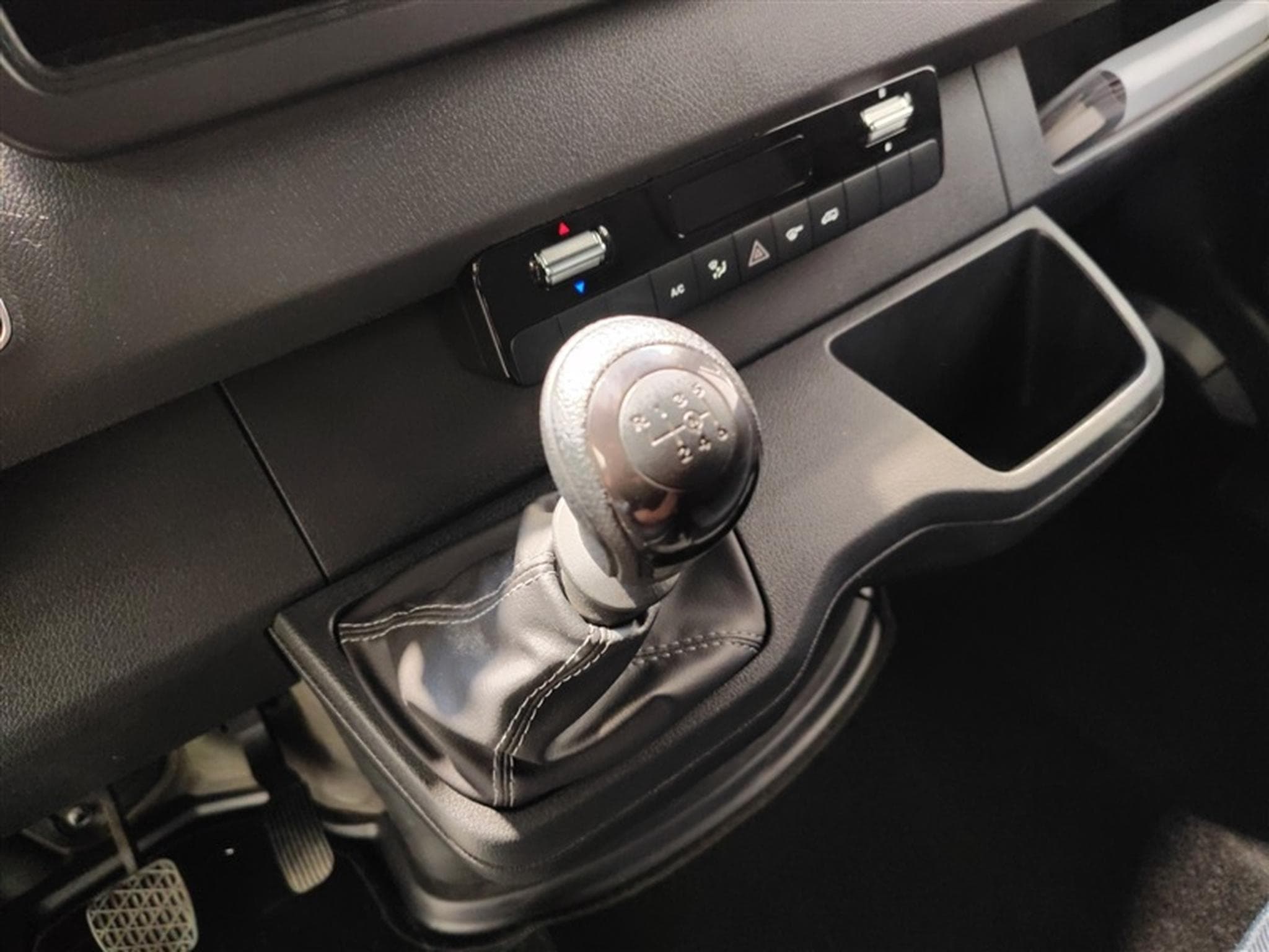 Mercedes Sprinter 311 CDI L2H2 FWD Functional (2022) - Photo 13