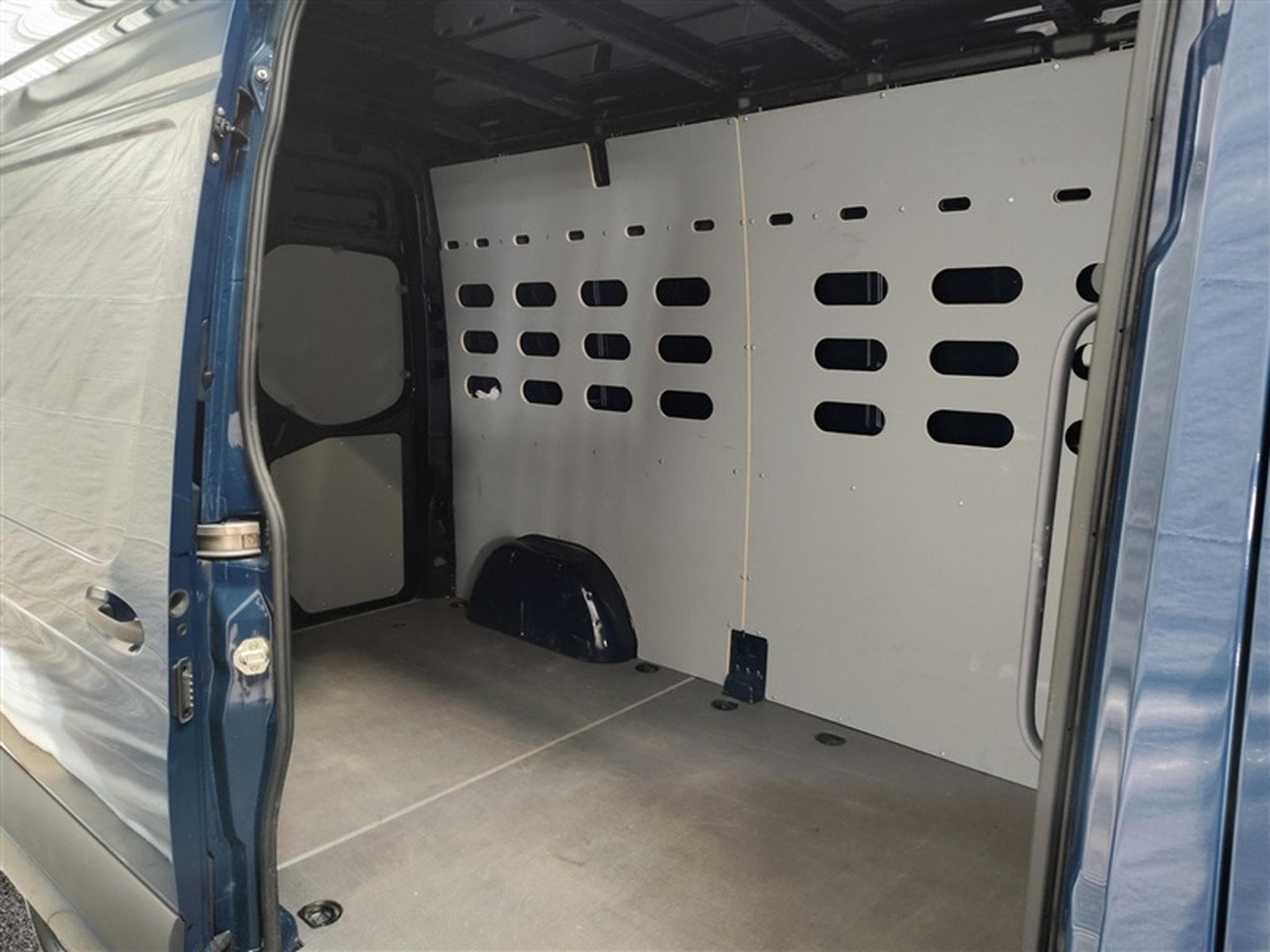 Mercedes Sprinter 311 CDI L2H2 FWD Functional (2022) - Photo 14