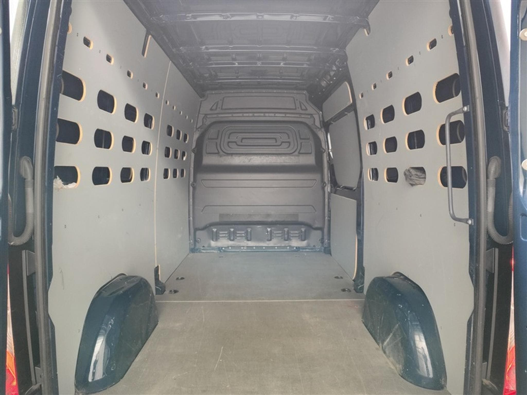 Mercedes Sprinter 311 CDI L2H2 FWD Functional (2022) - Photo 15