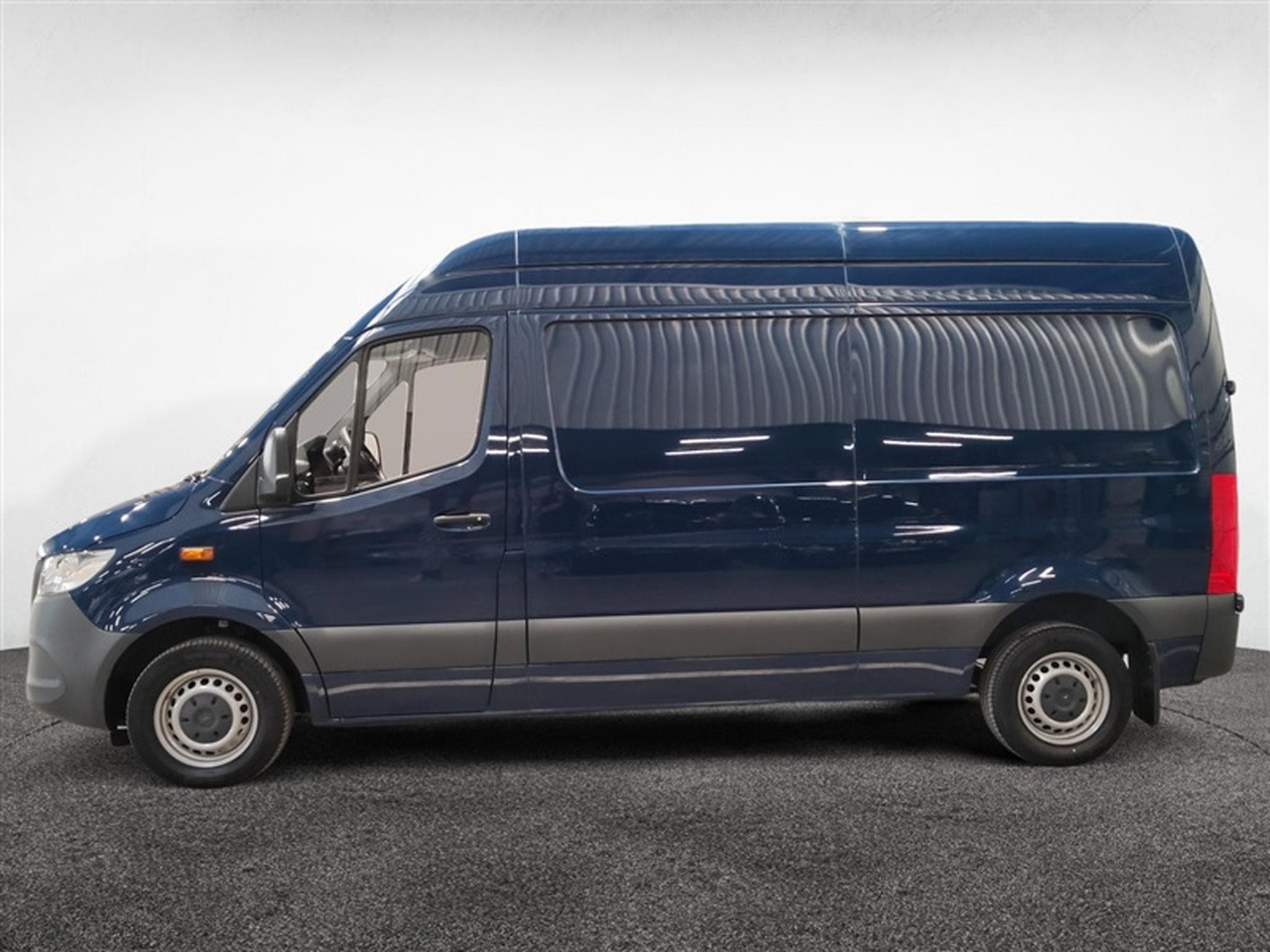 Mercedes Sprinter 311 CDI L2H2 FWD Functional (2022) - Photo 3