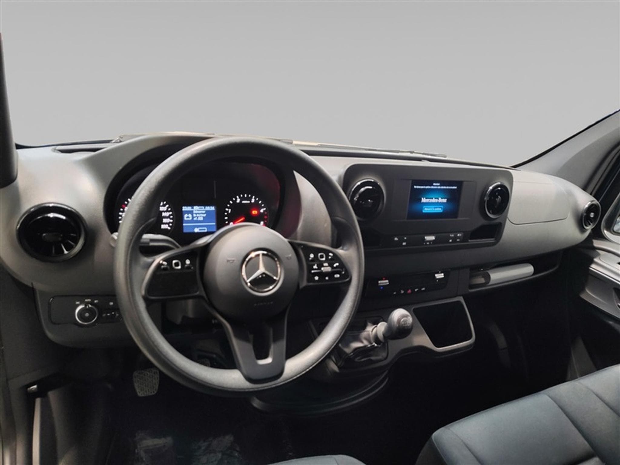 Mercedes Sprinter 311 CDI L2H2 FWD Functional (2022) - Photo 8