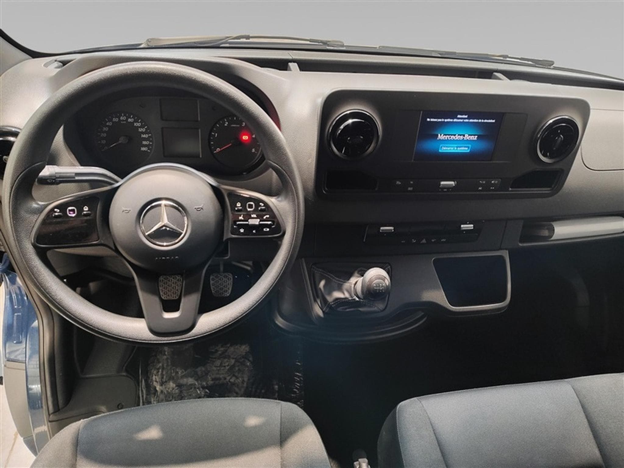 Mercedes Sprinter 311 CDI L2H2 FWD Functional (2022) - Photo 9