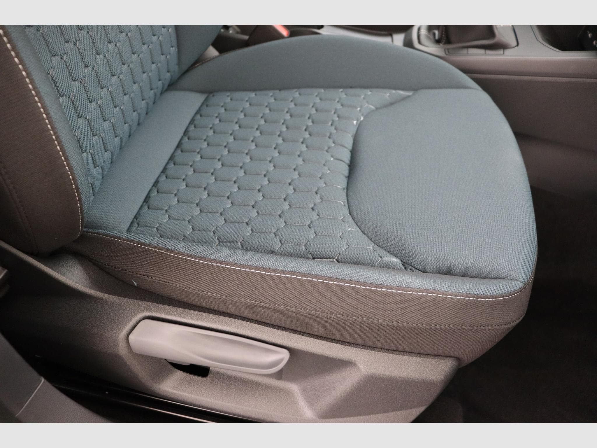 Seat Arona Play Plus (2026) - Photo 15