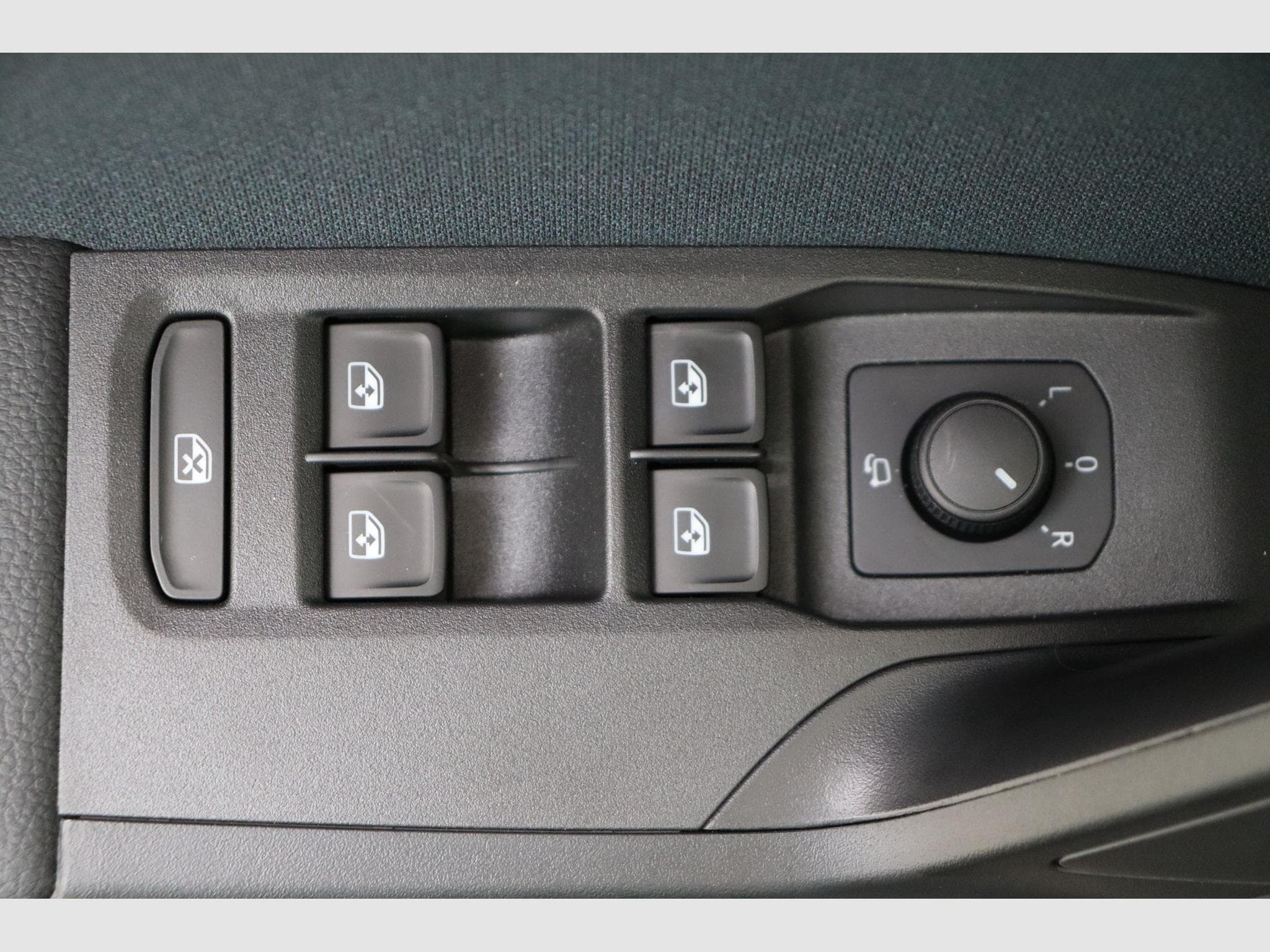 Seat Arona Play Plus (2026) - Photo 17