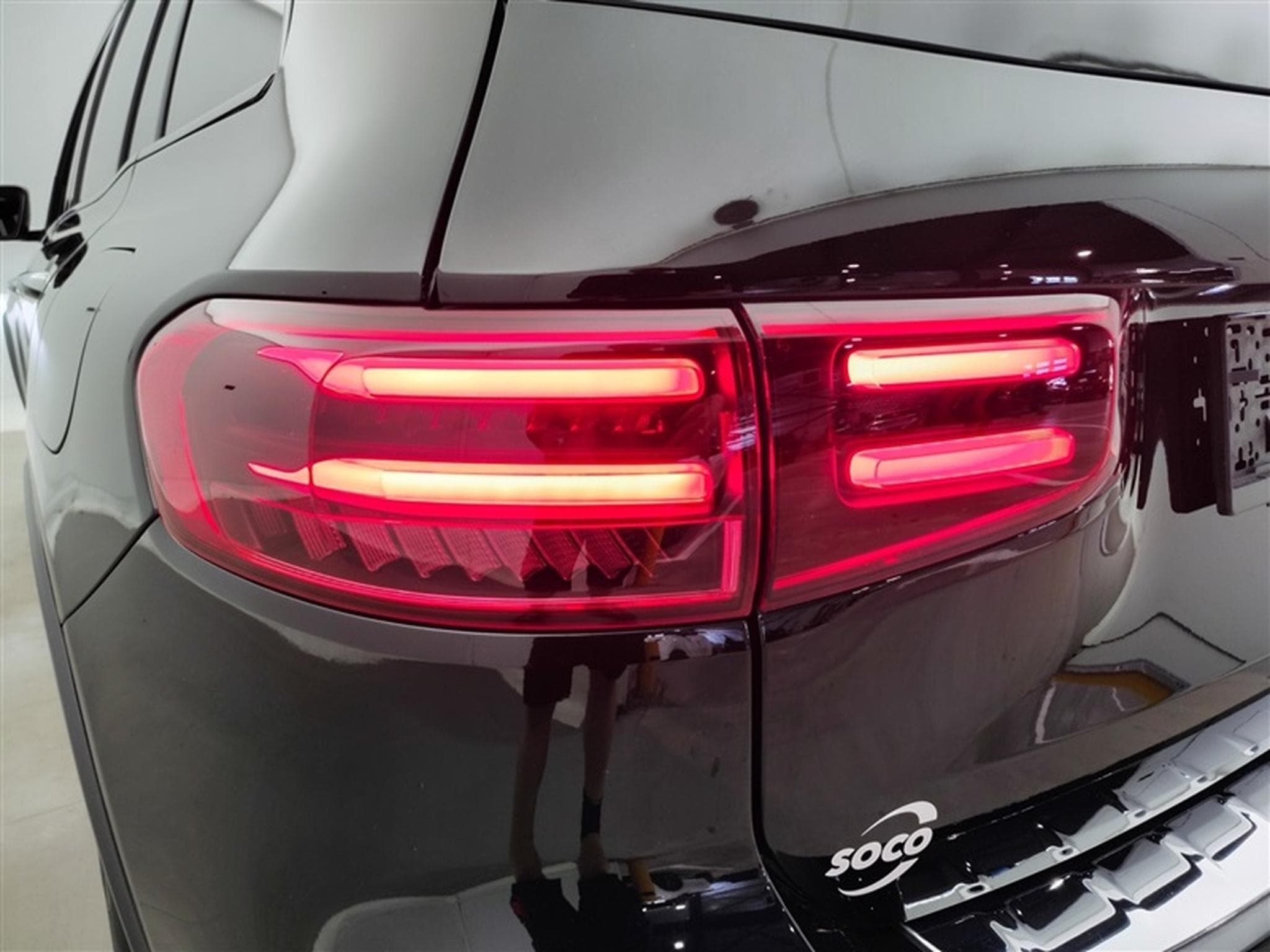 Mercedes GLB 180 7G-Tronic PACK AMG NAVI / S-CUIR / FULL LED / PANO (2025) - Photo 20