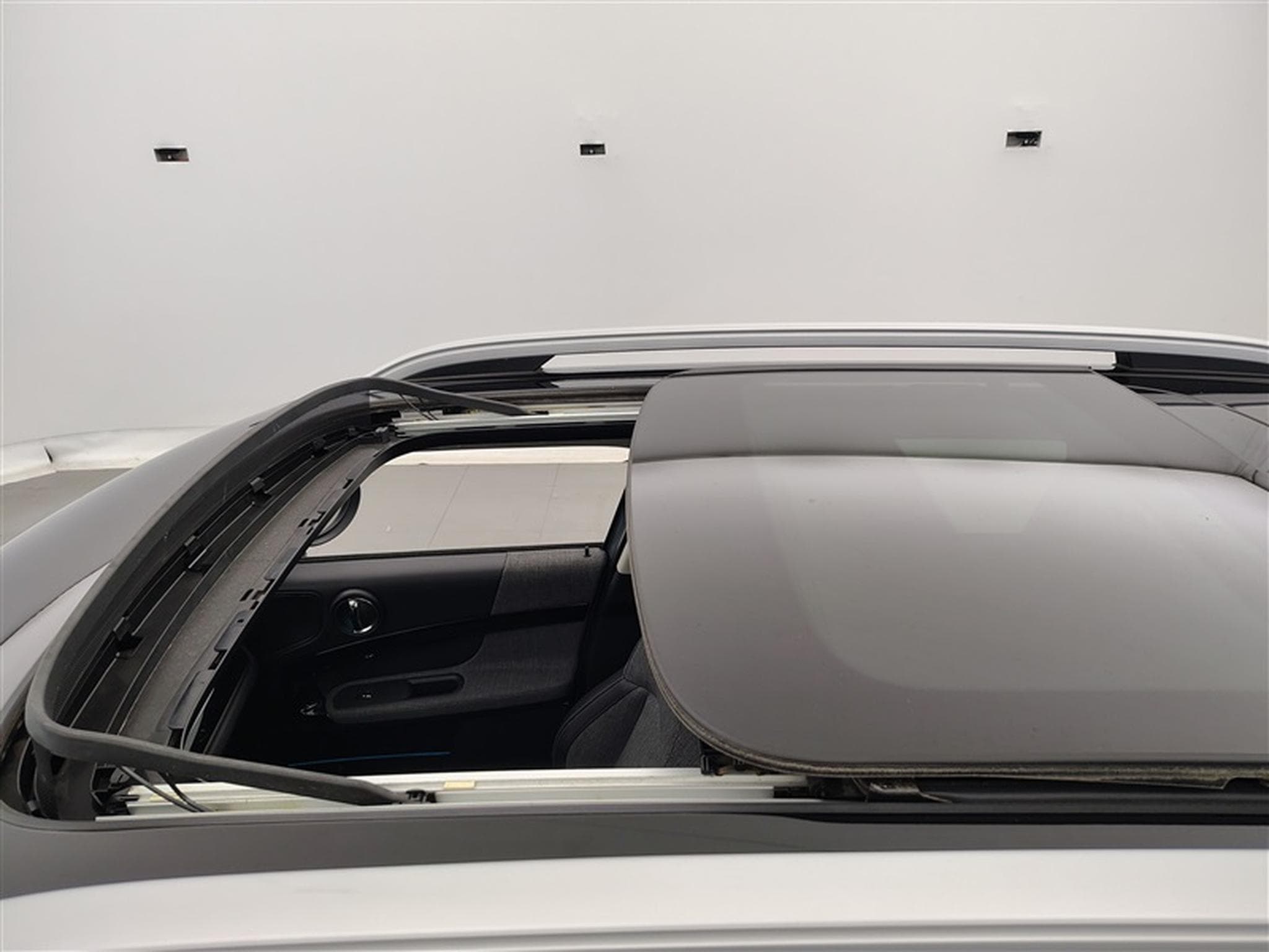 MINI Countryman 1.5A Navi / Led / Toit Pano (2022) - Photo 19