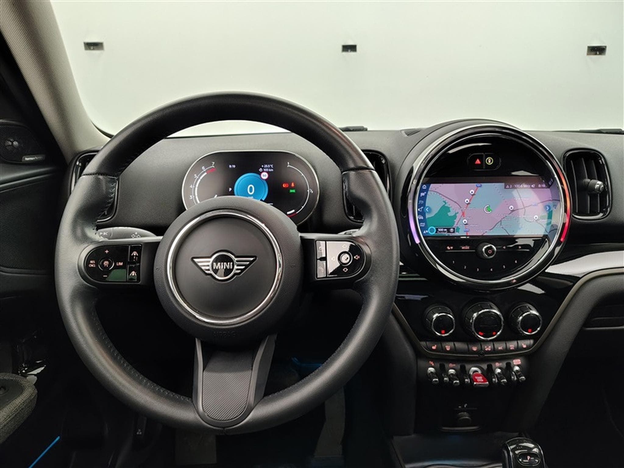 MINI Countryman 1.5A Navi / Led / Toit Pano (2022) - Photo 9