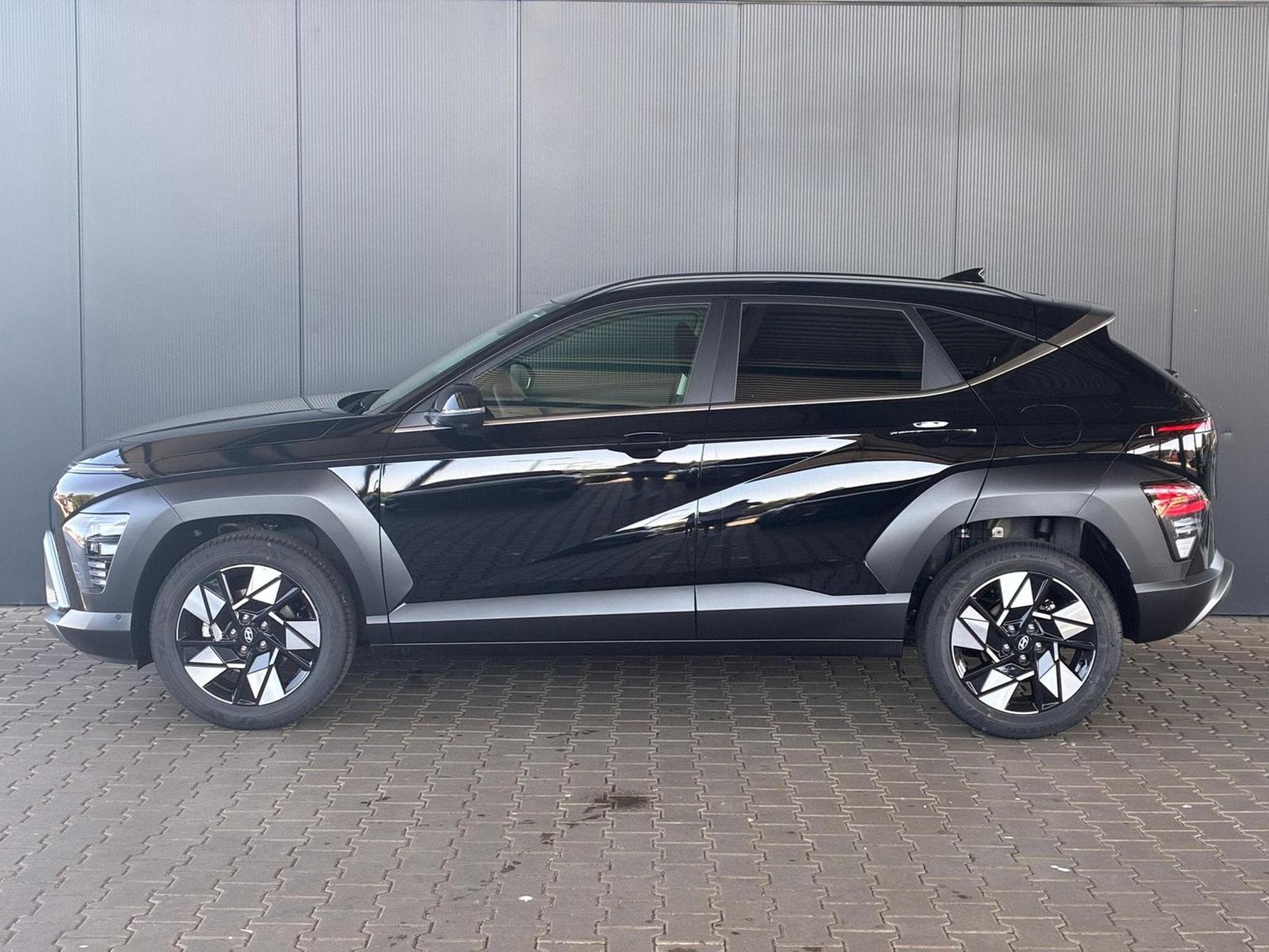 Hyundai Kona Comfort Plus (2025) - Foto 2