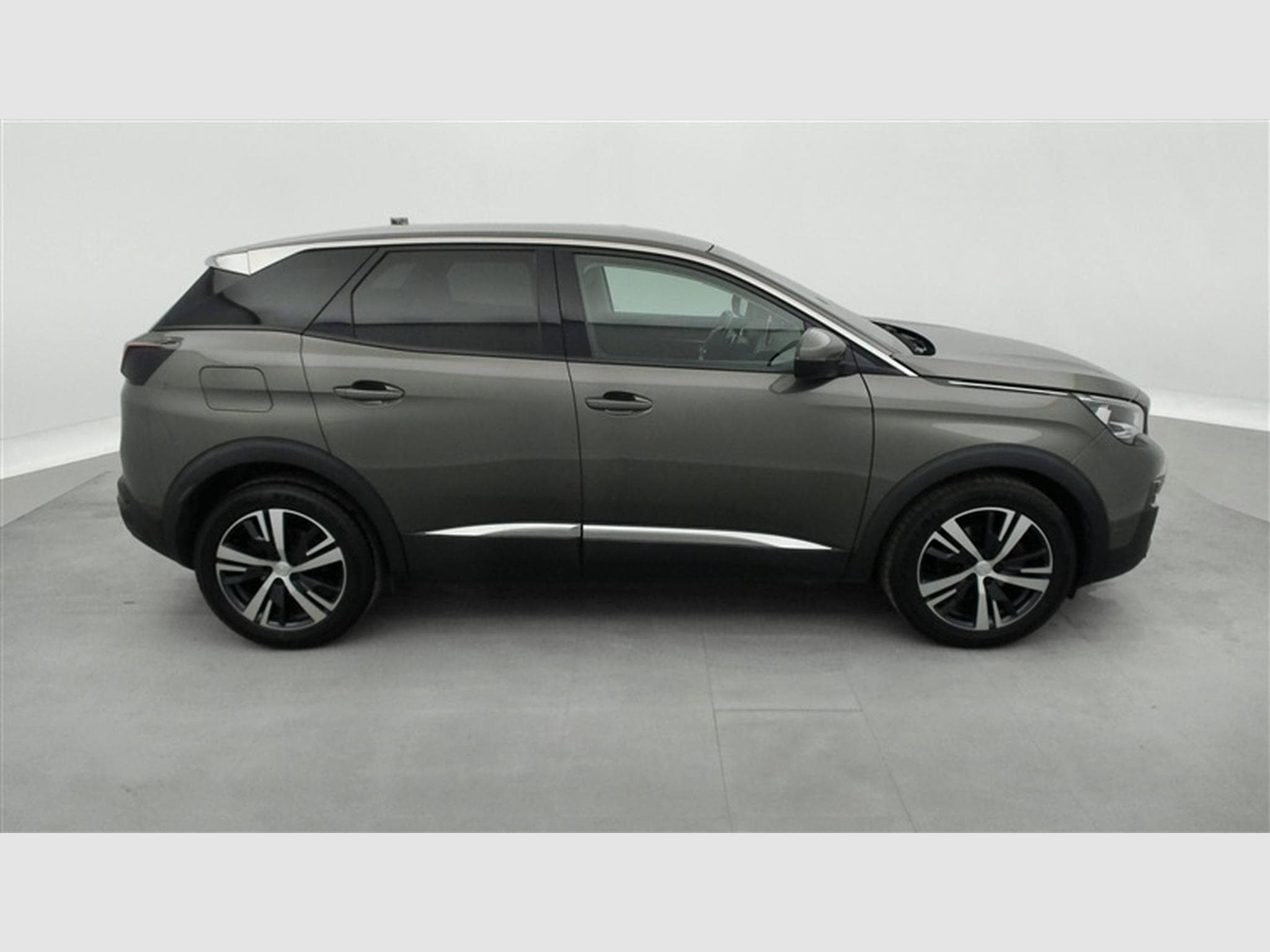 Peugeot 3008 1.2 EAT8 Allure Navi / PDC+Caméra (2019) - Photo 24