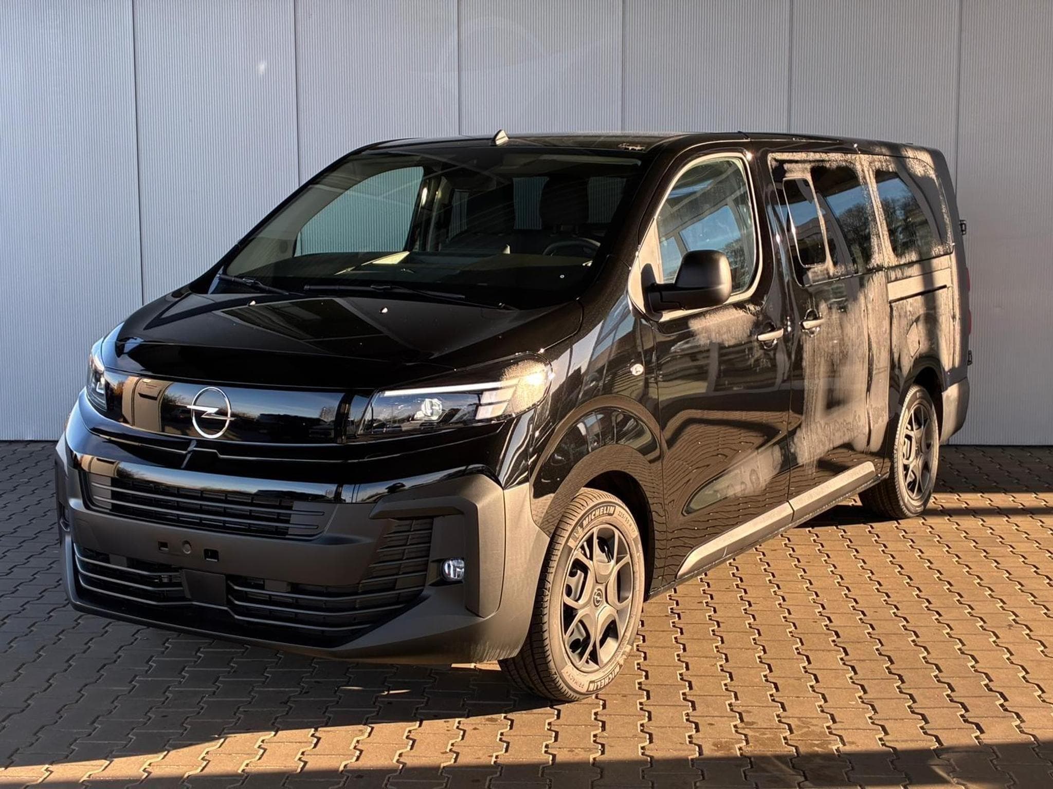Opel Vivaro Kombi XL (2025) - Foto 1