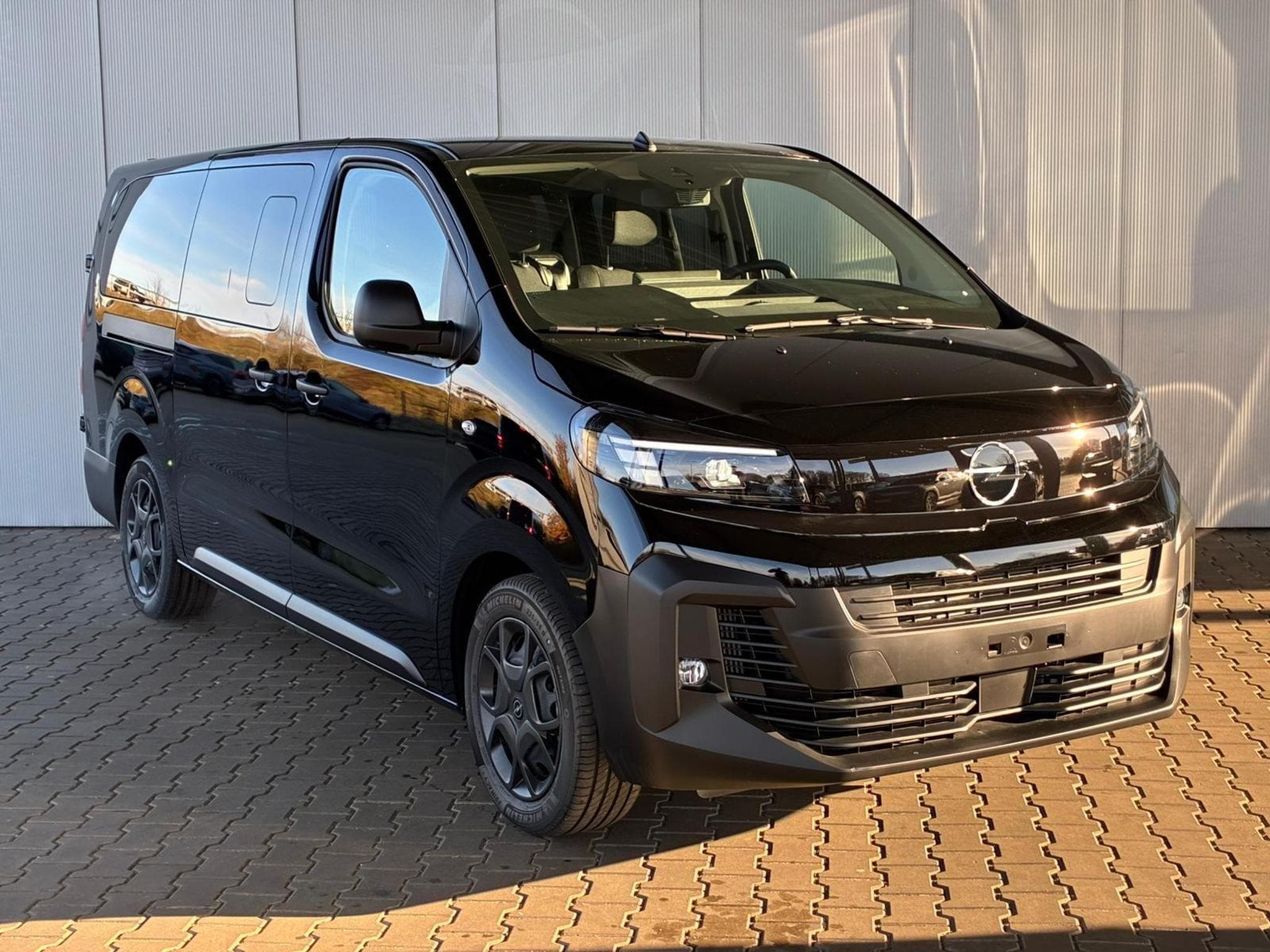 Opel Vivaro Kombi XL (2025) - Foto 4