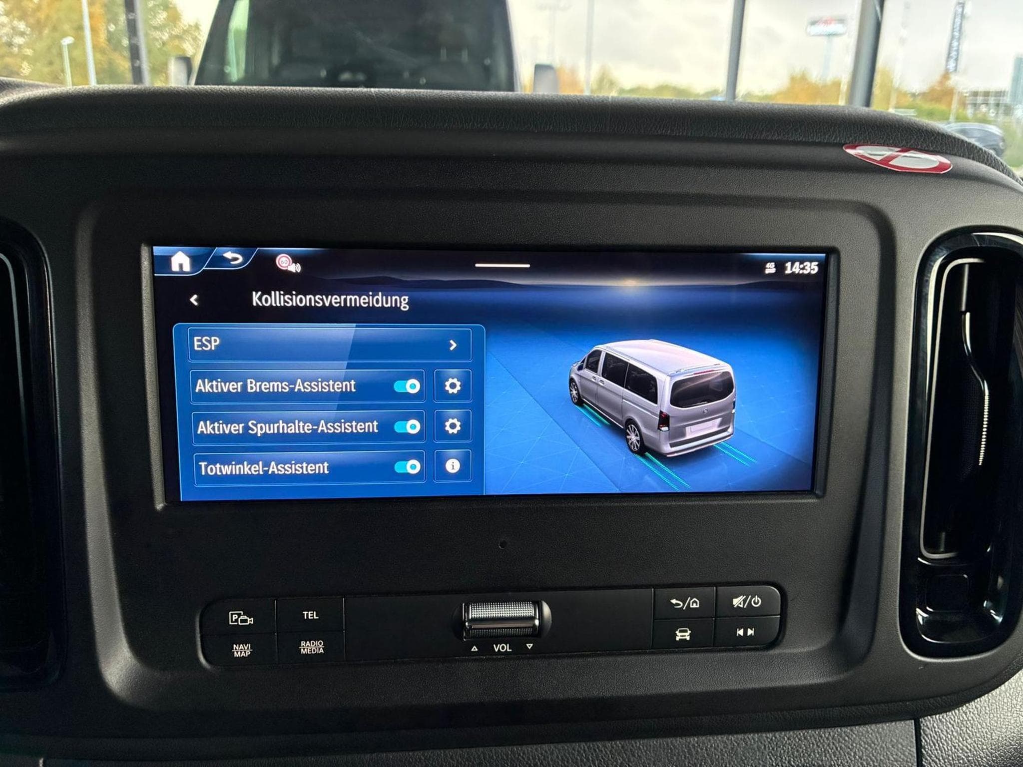 Mercedes Vito Standard (2024) - Photo 12