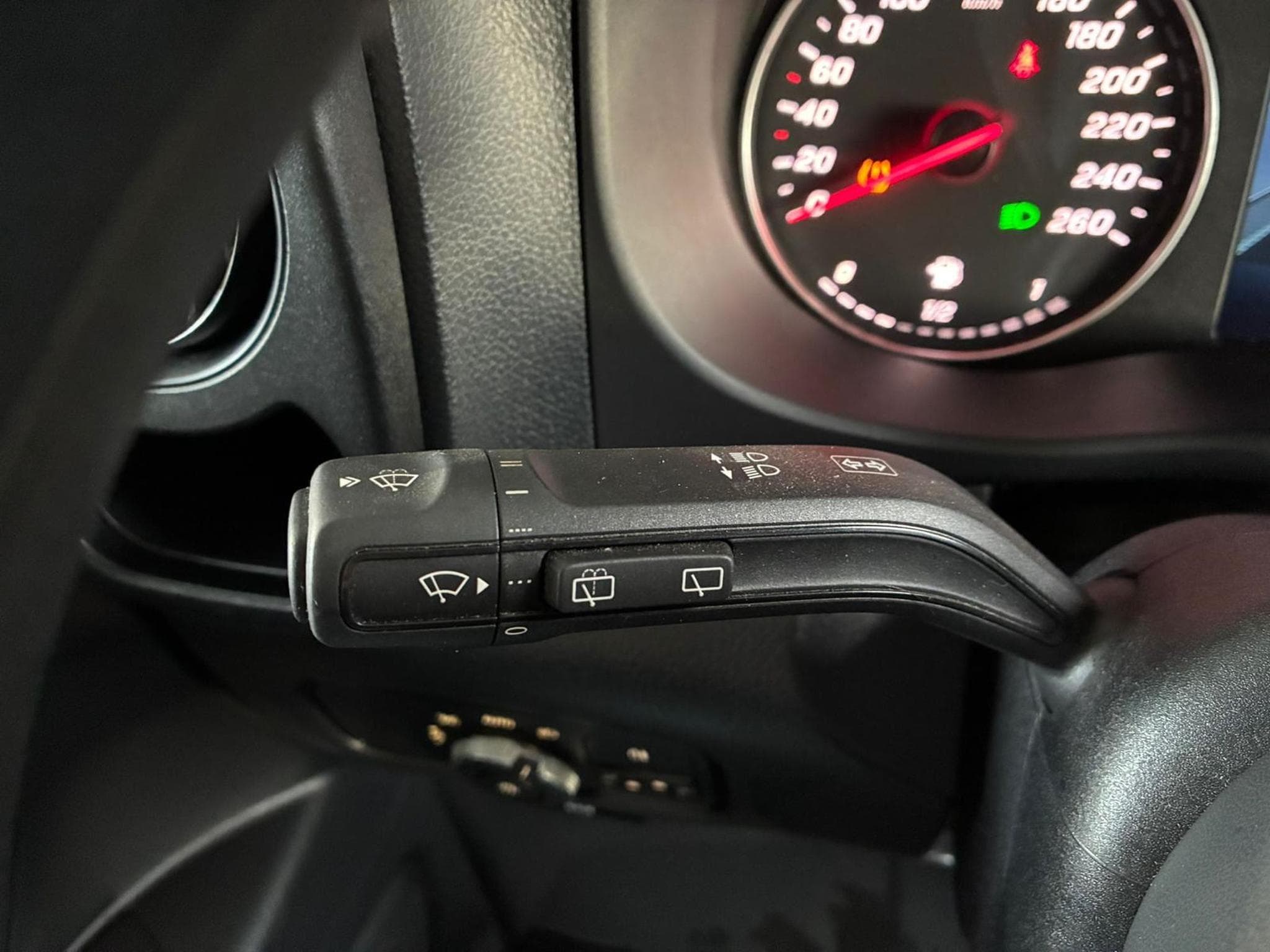 Mercedes Vito Standard (2024) - Photo 19